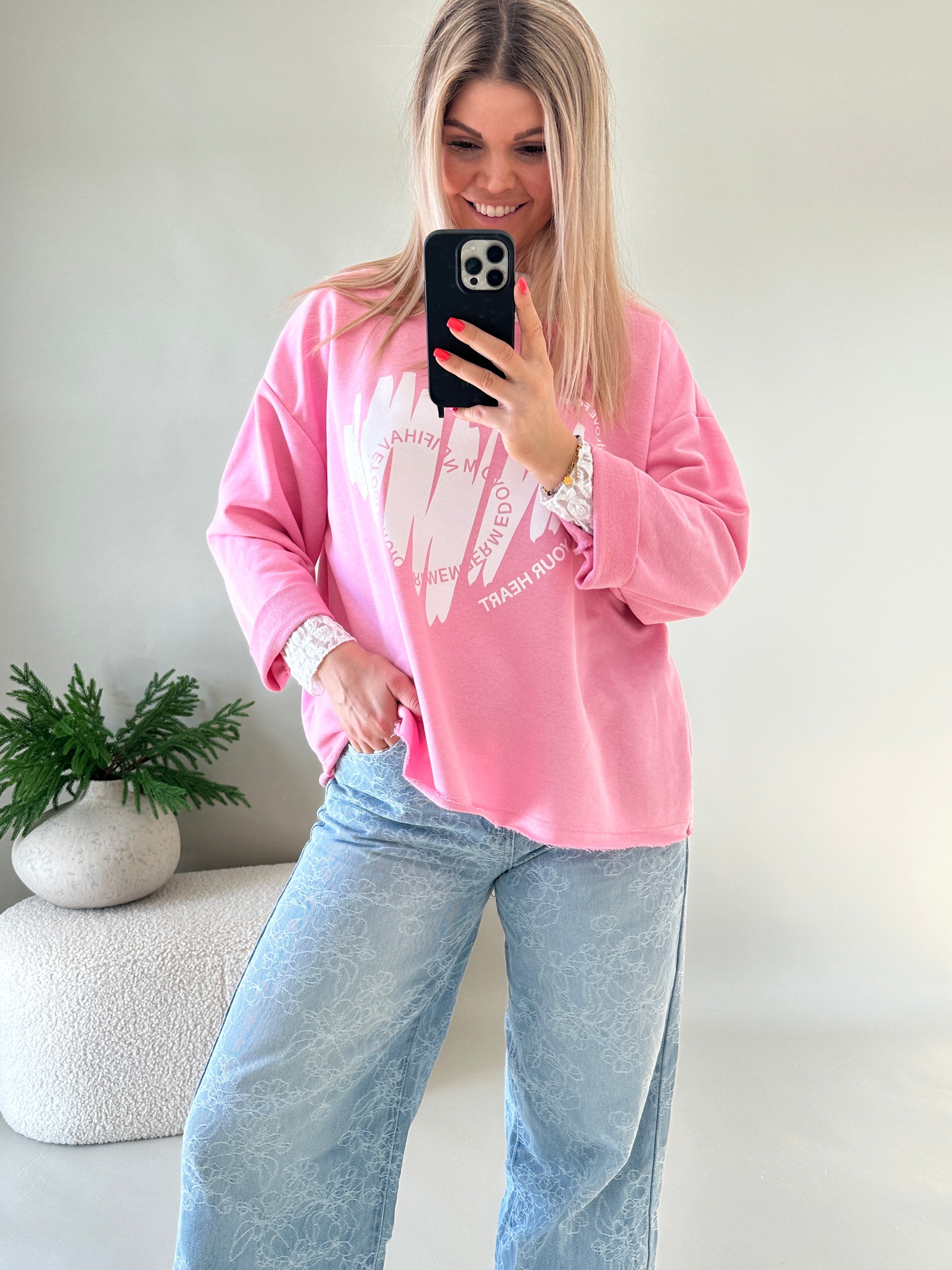 Sweatshirt in Rosa mit Weißen Aufdruck