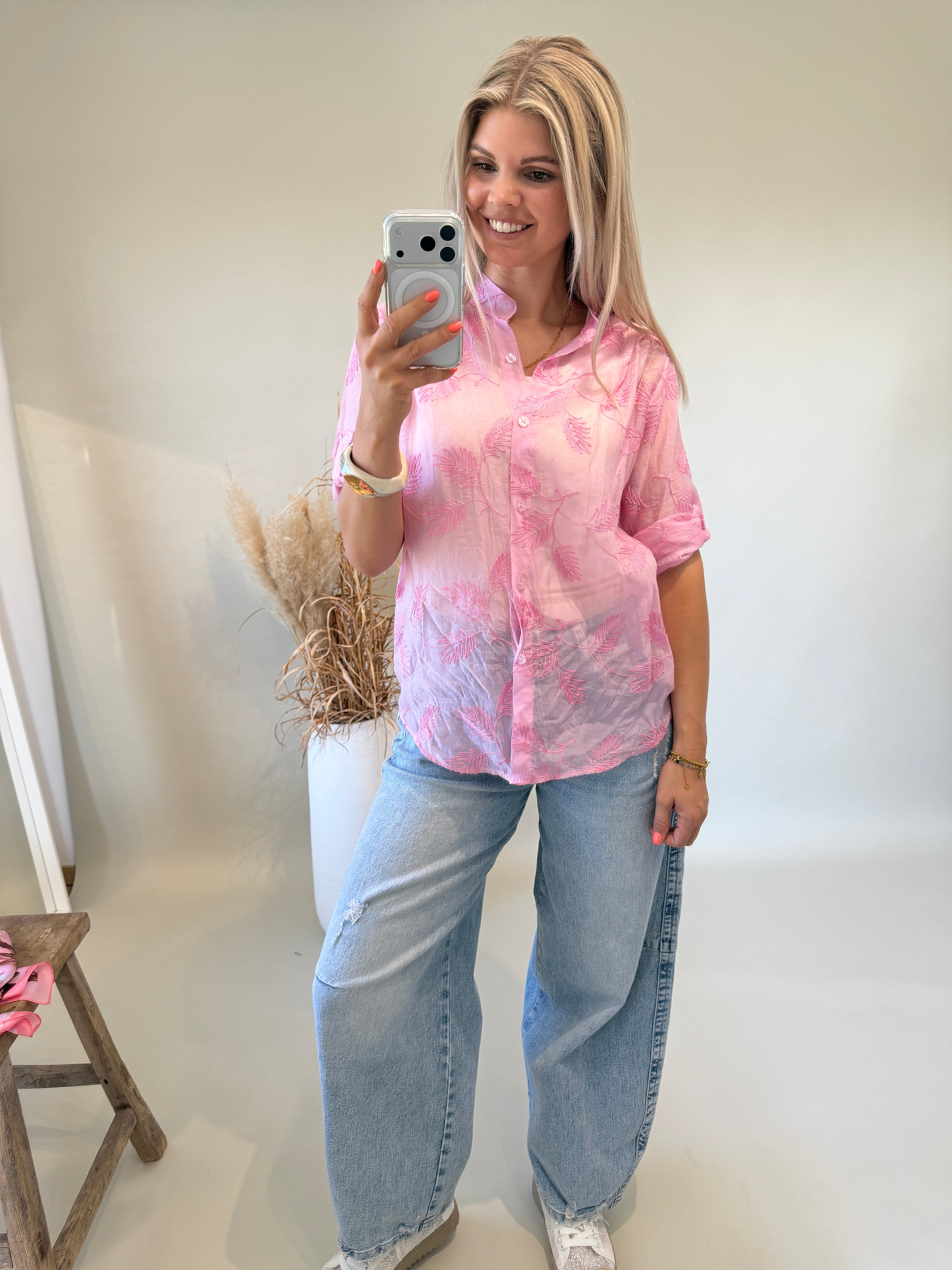 Bluse in Rosa mit Blumenstickerei