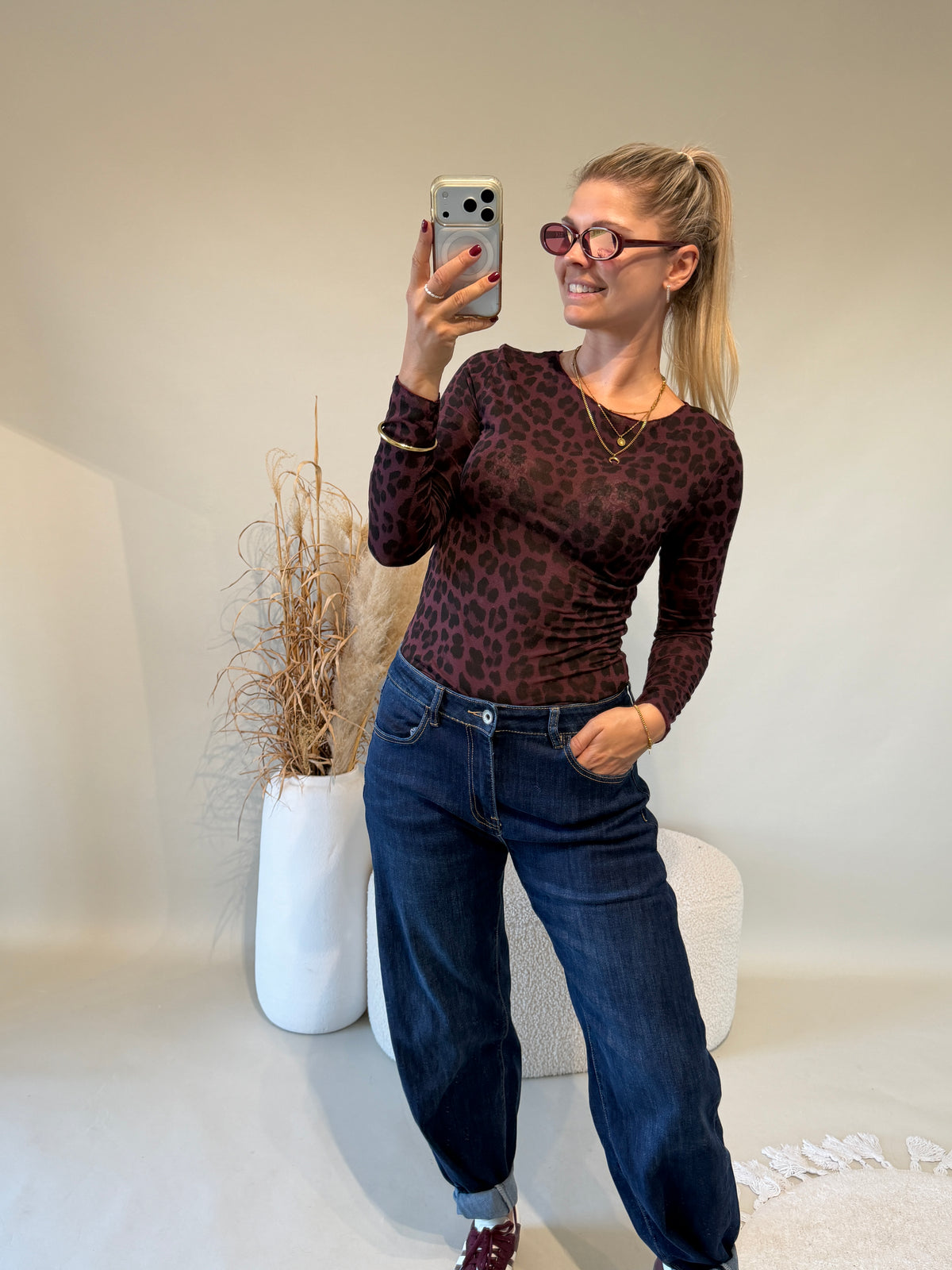 Shirt in Burgundy Leo