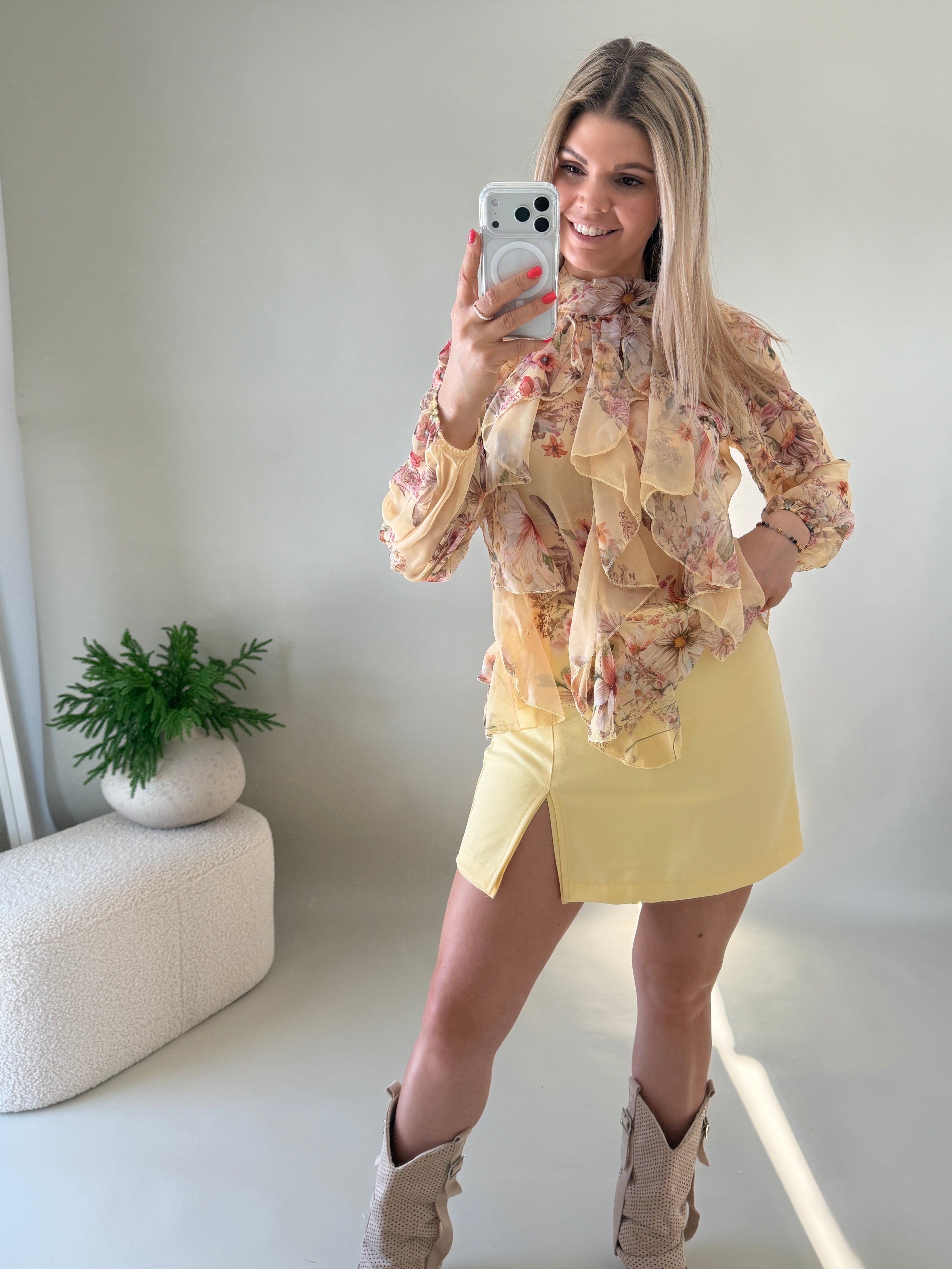 Bluse in Gelb mit Blumenmuster