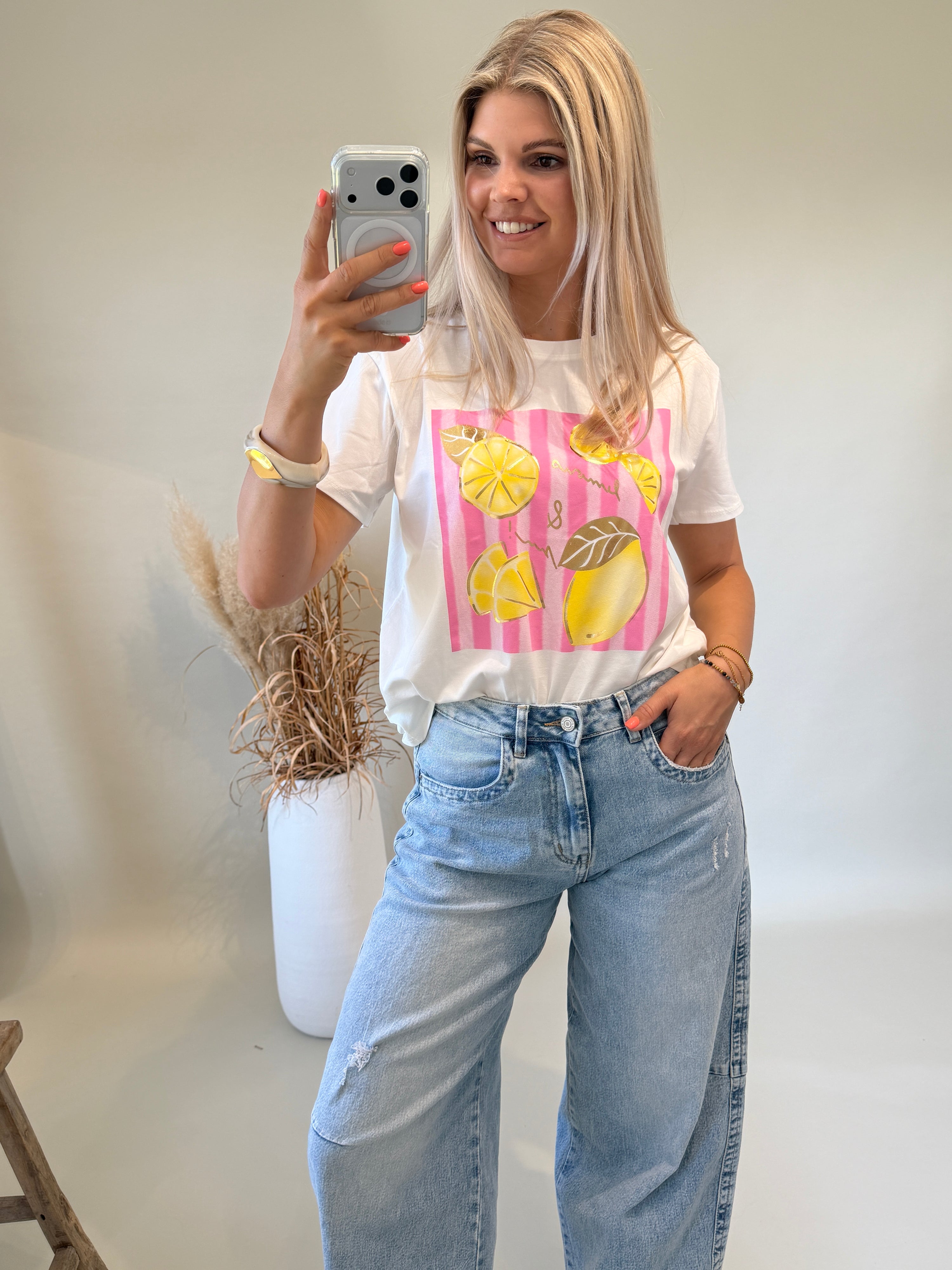 T - Shirt in Weiß / Rosa mit Zitronen