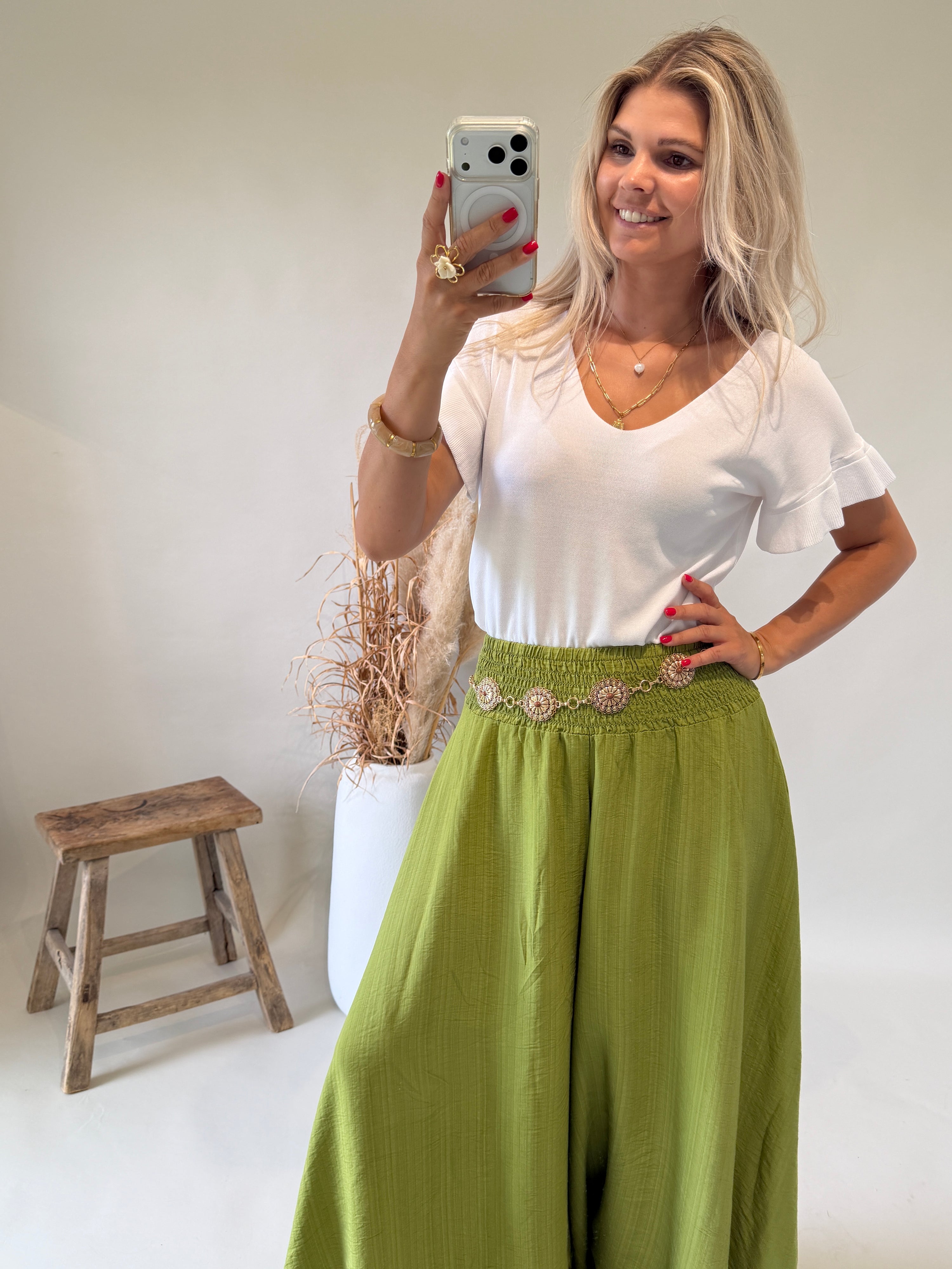 T-Shirt in Weiß ( Feinstrick ) mit Rüschen