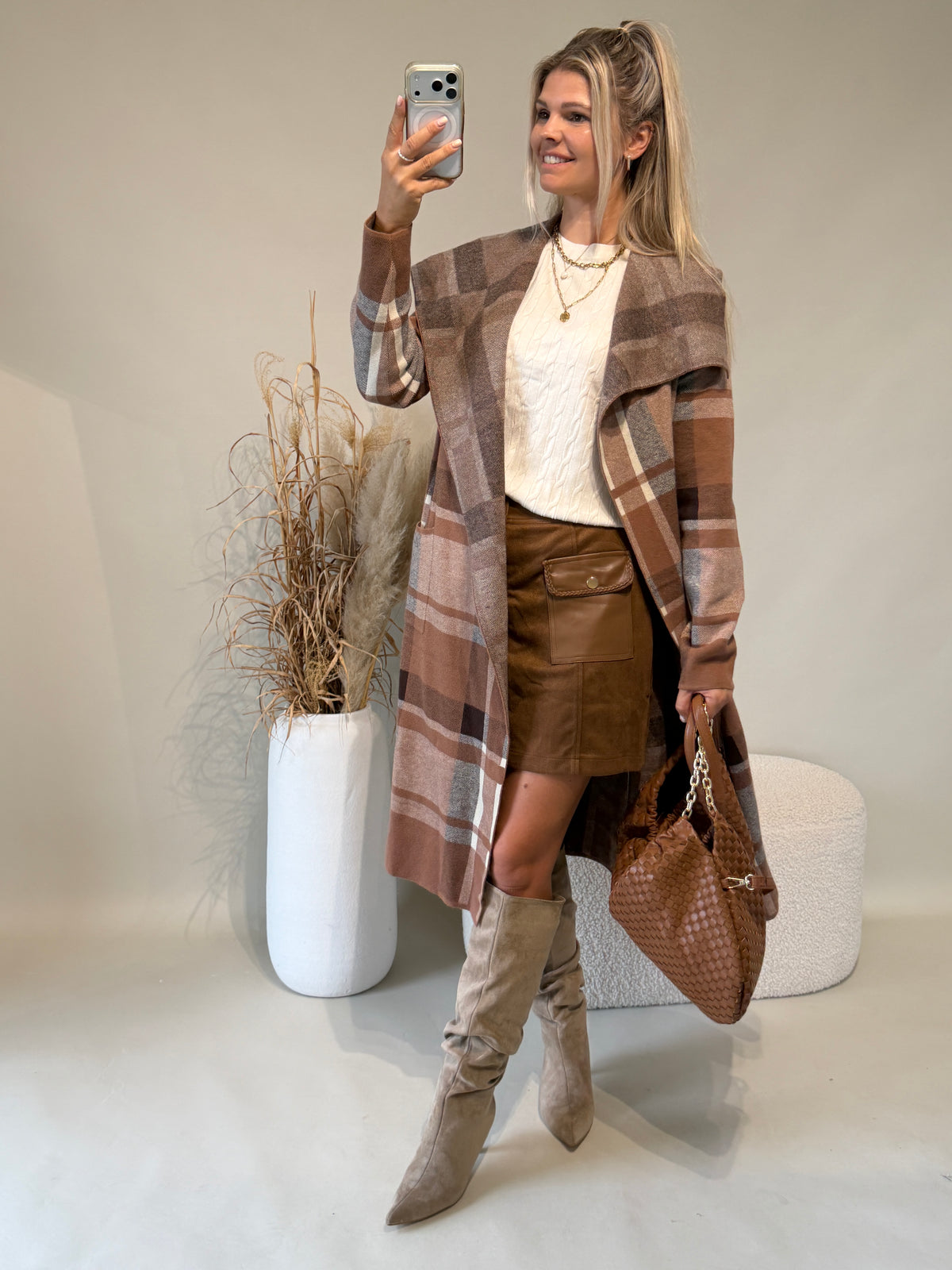 Stiefel in Sand mit Absatz