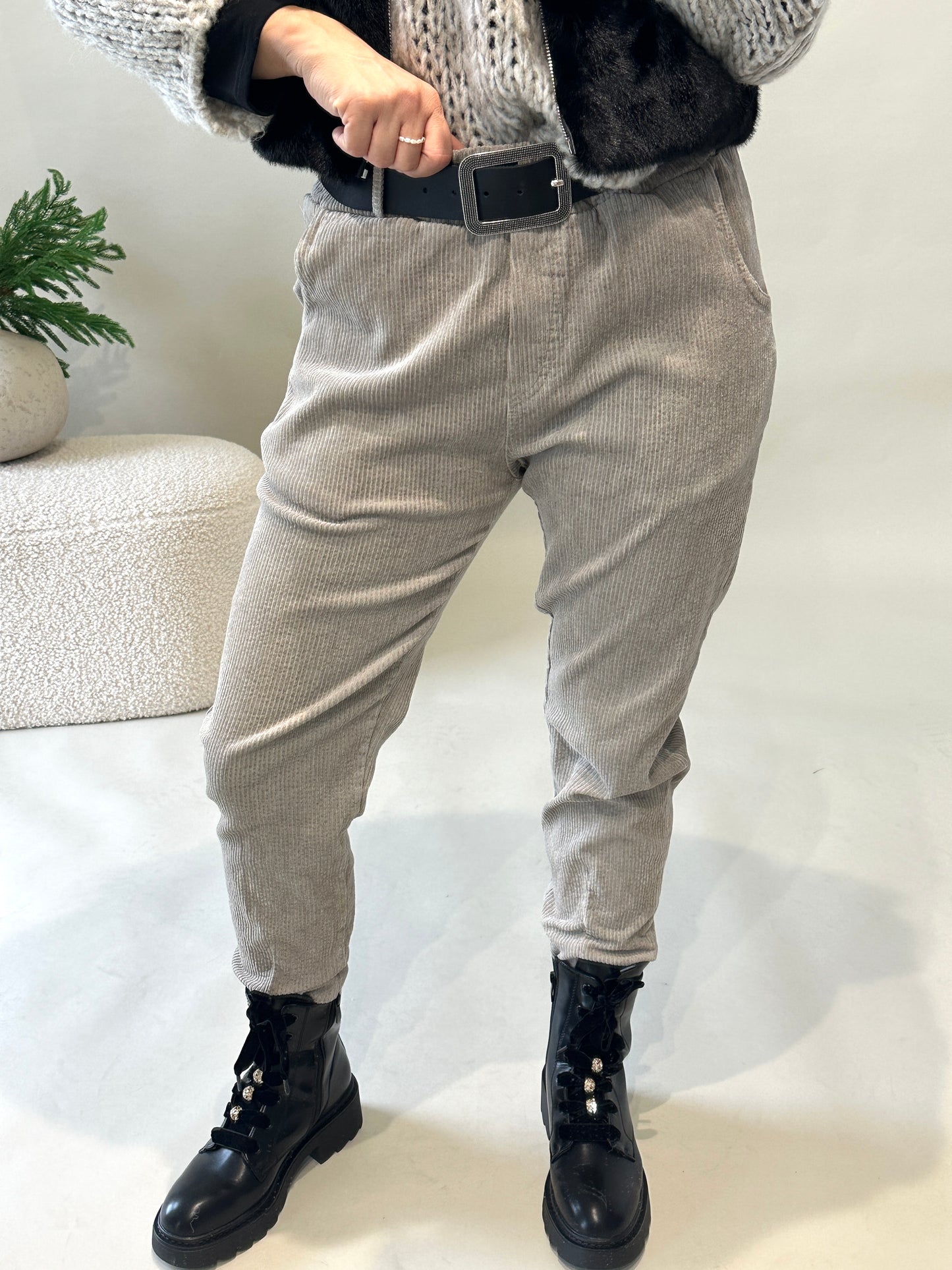 hose in sand mit gürtel ( cord )