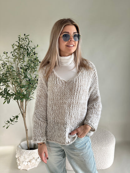 Pullover in Beige/Wollweiß (Lochmuster)