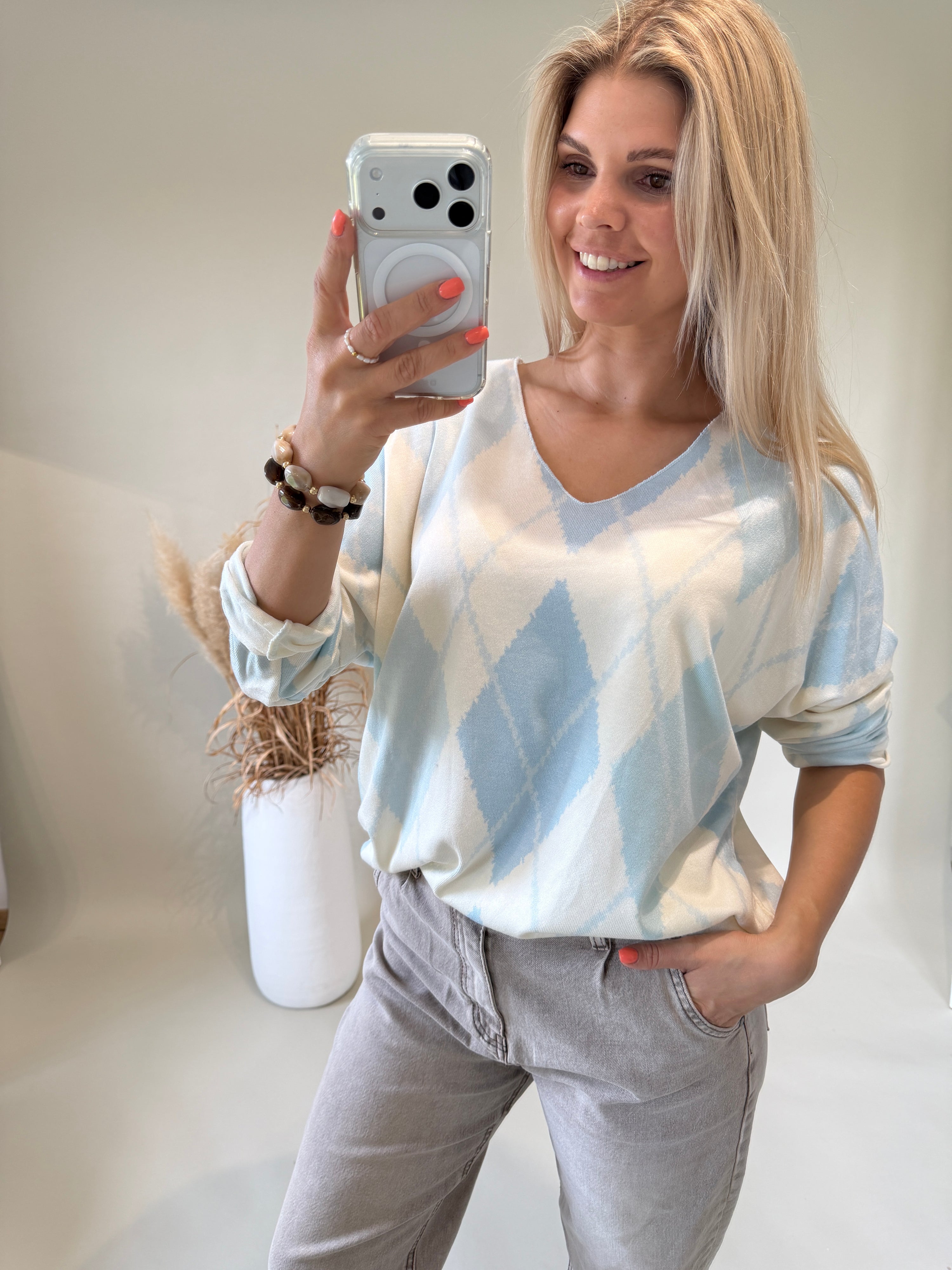 Shirt in Hellblau mit Rautenmuster