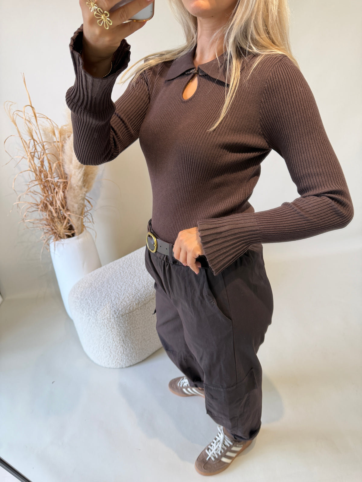 Pullover in Schokobraun  mit Kragen
