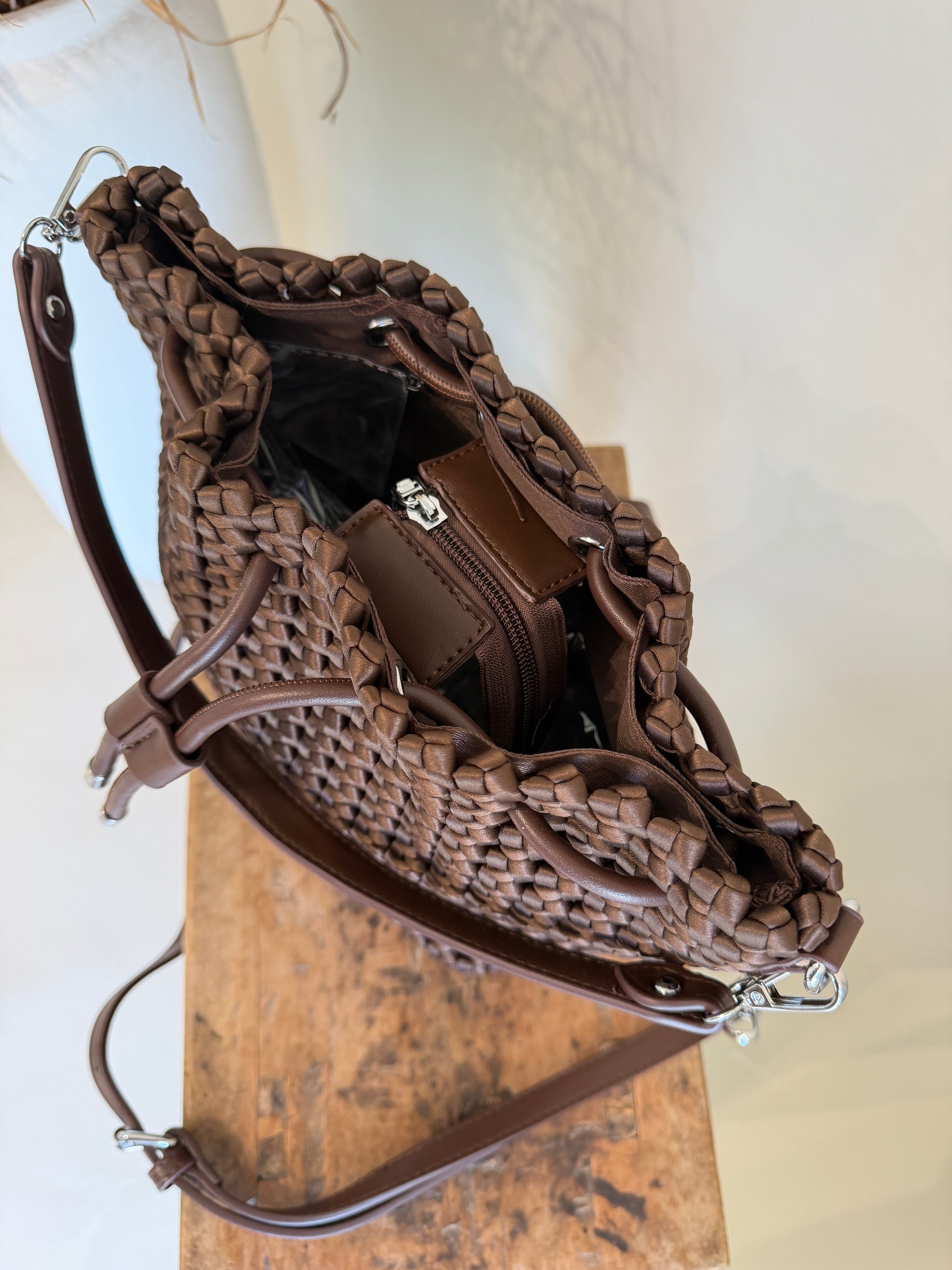 Tasche geflochten in Schokobraun