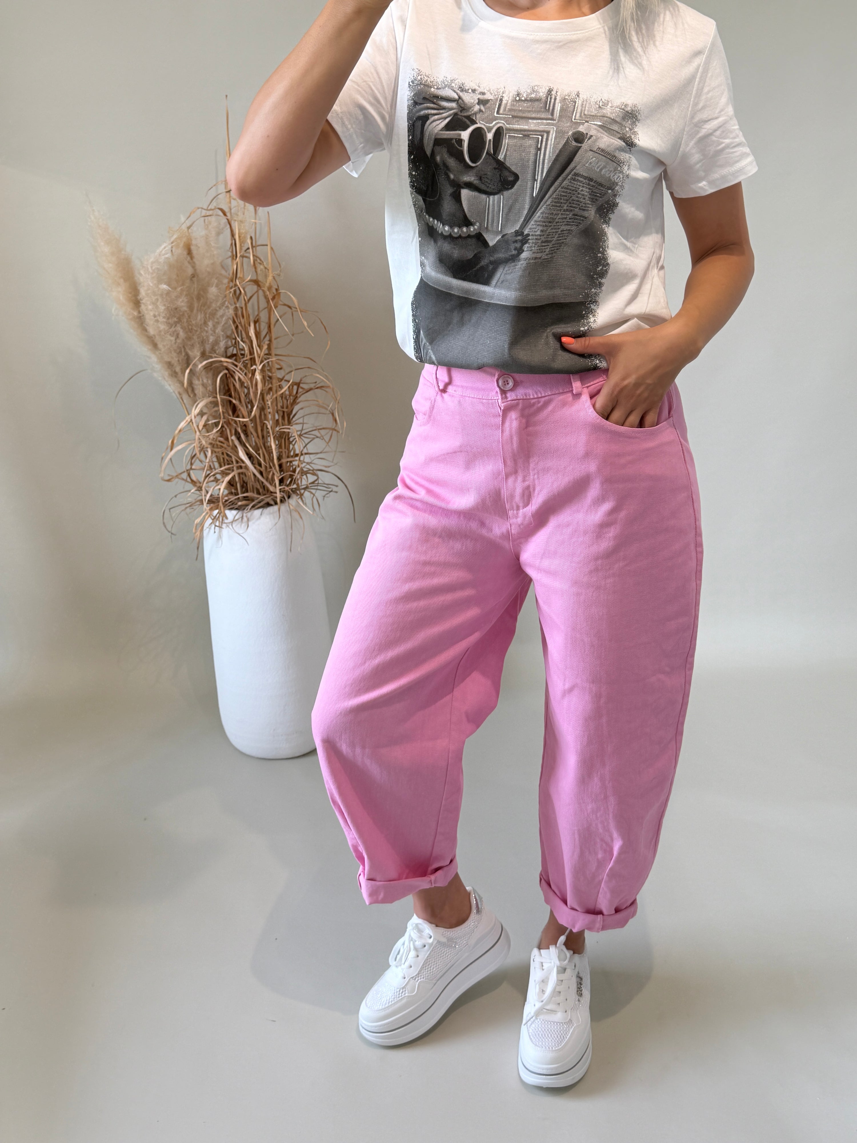 T - Shirt in Weiß mit  Aufdruck in Schwarz / Silber