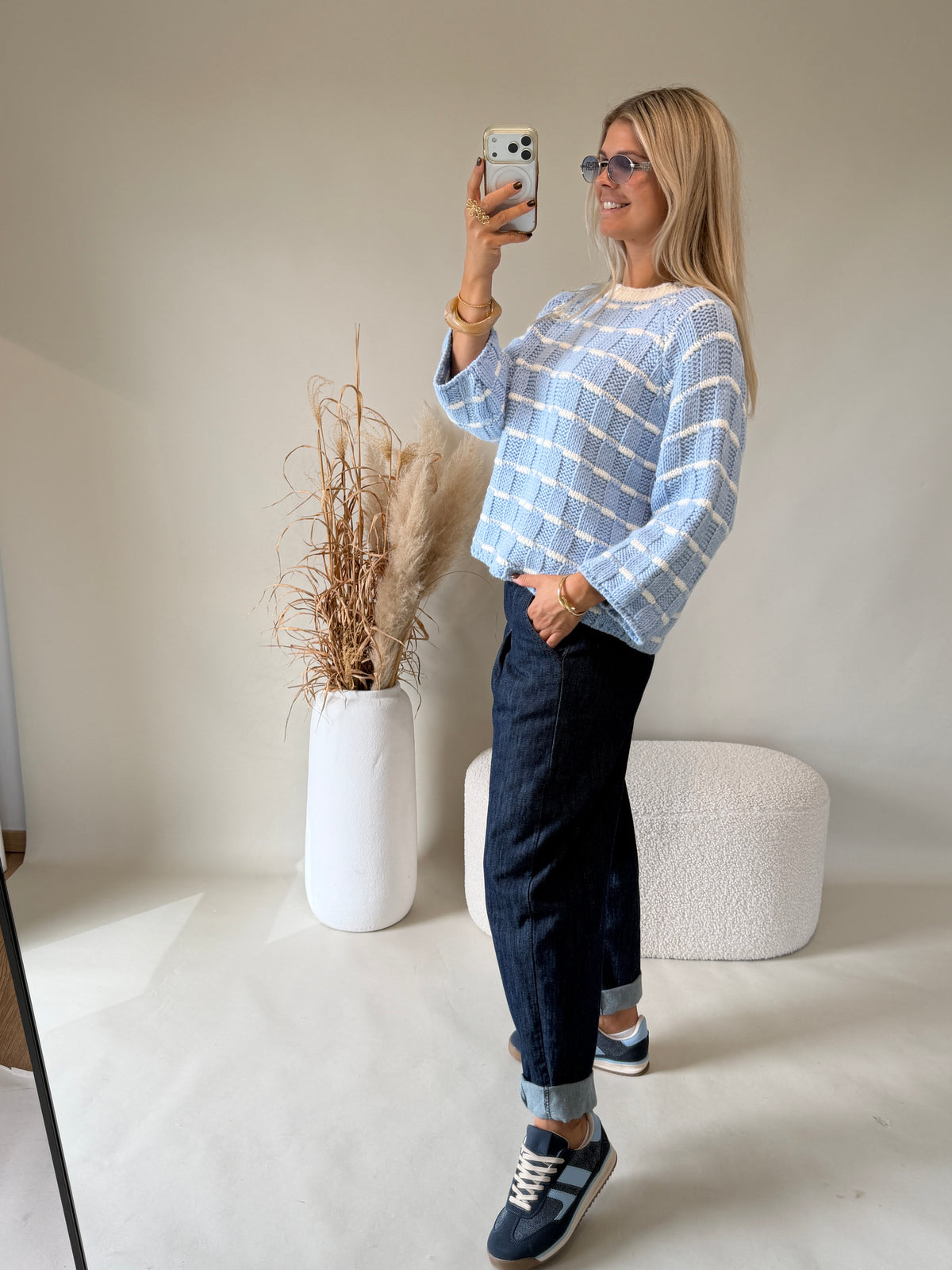 Pullover in Hellblau mit Wollweißen Muster