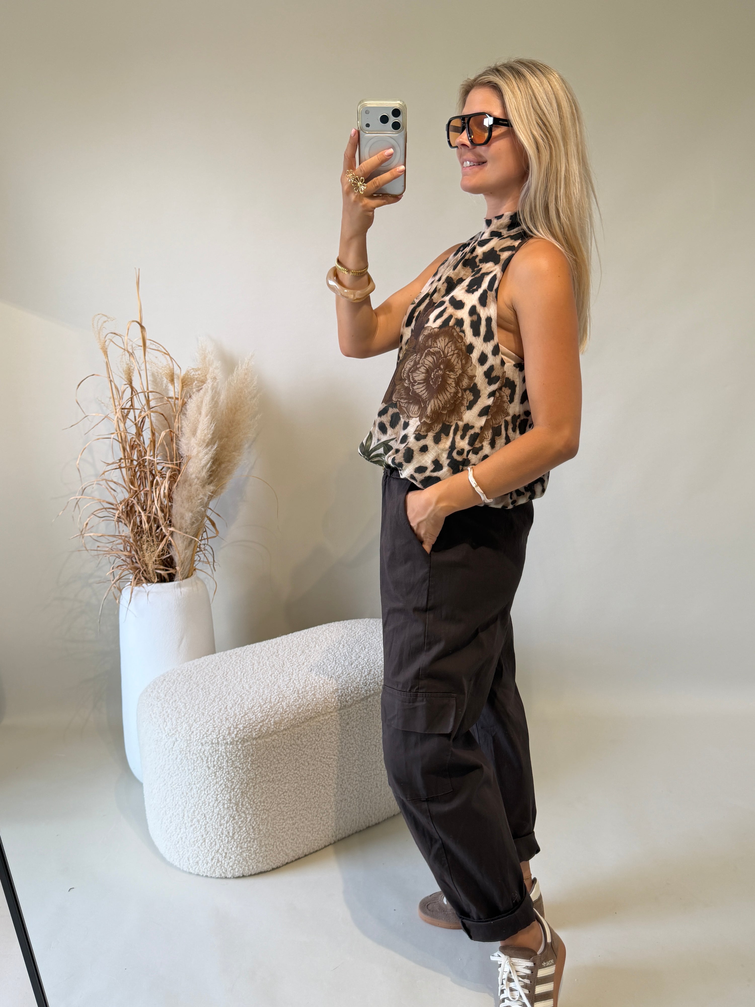 Bluse in Sckokobraun gemustert (Leo / Blumen )