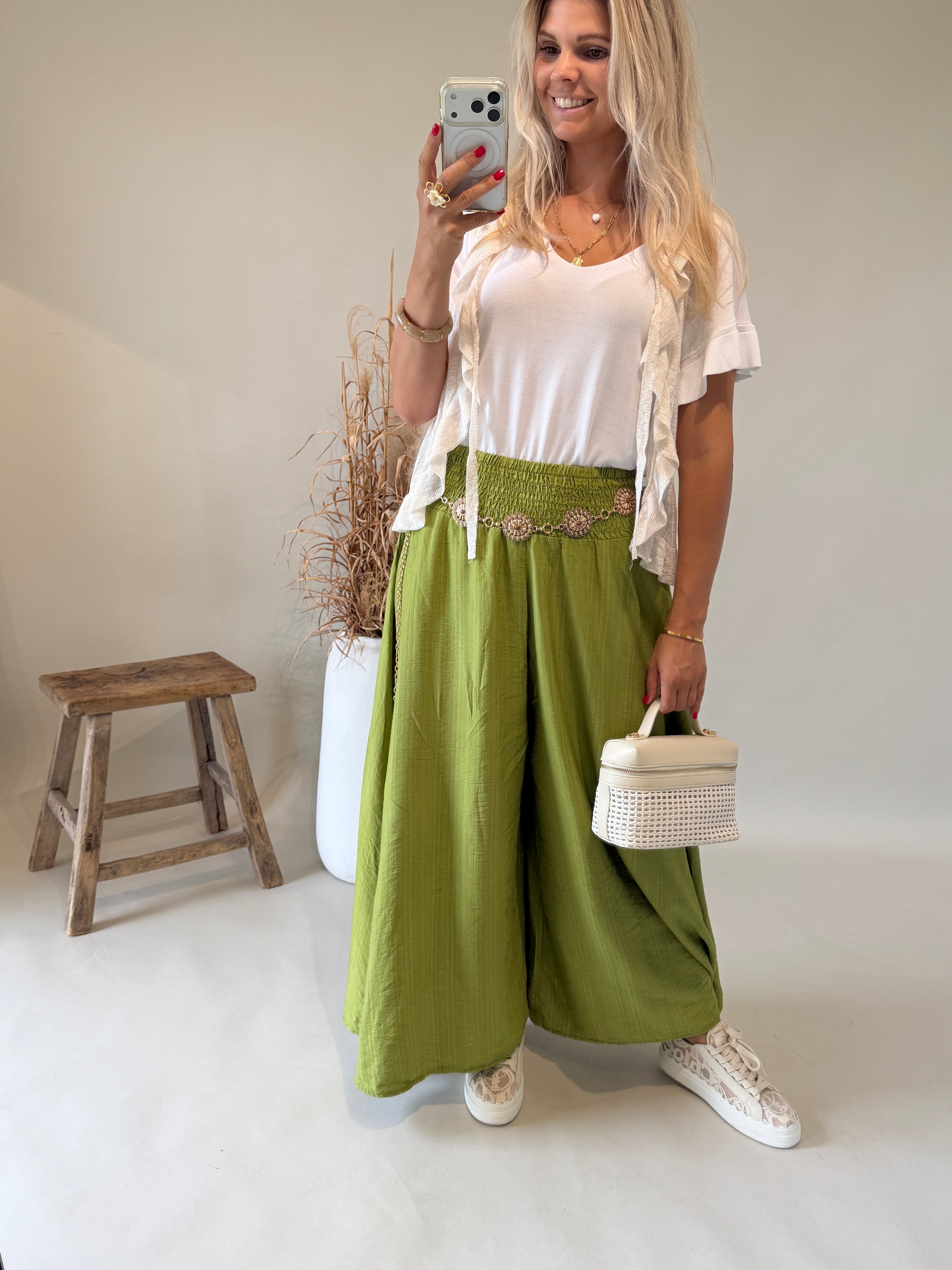 T-Shirt in Weiß ( Feinstrick ) mit Rüschen