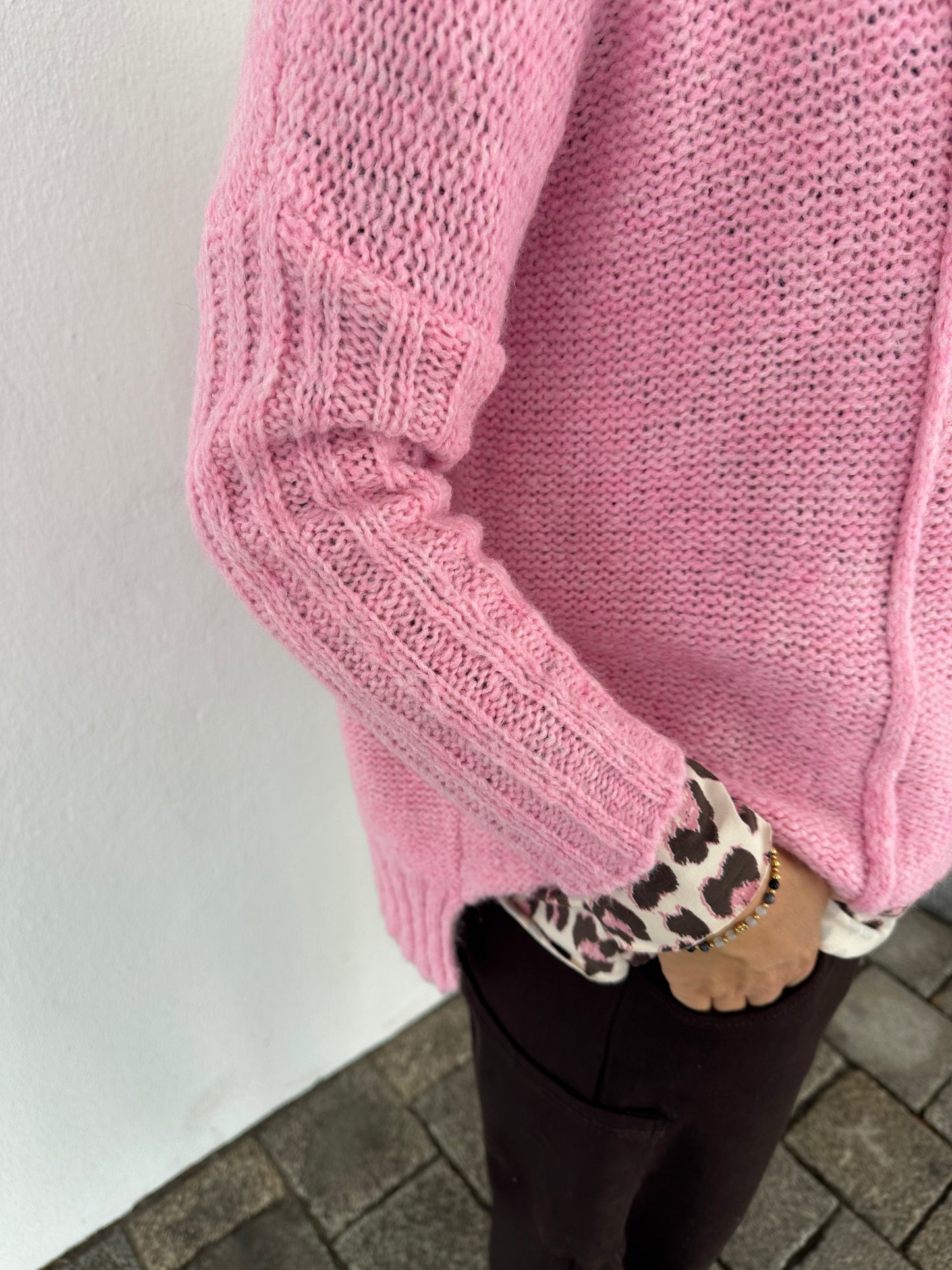 pullover in rosa