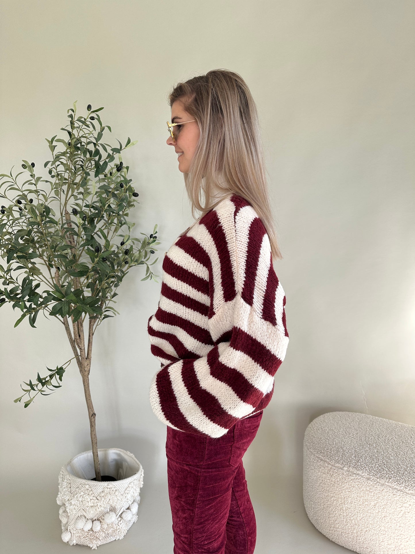 strickjacke gestreift in bordeaux/wollweiß