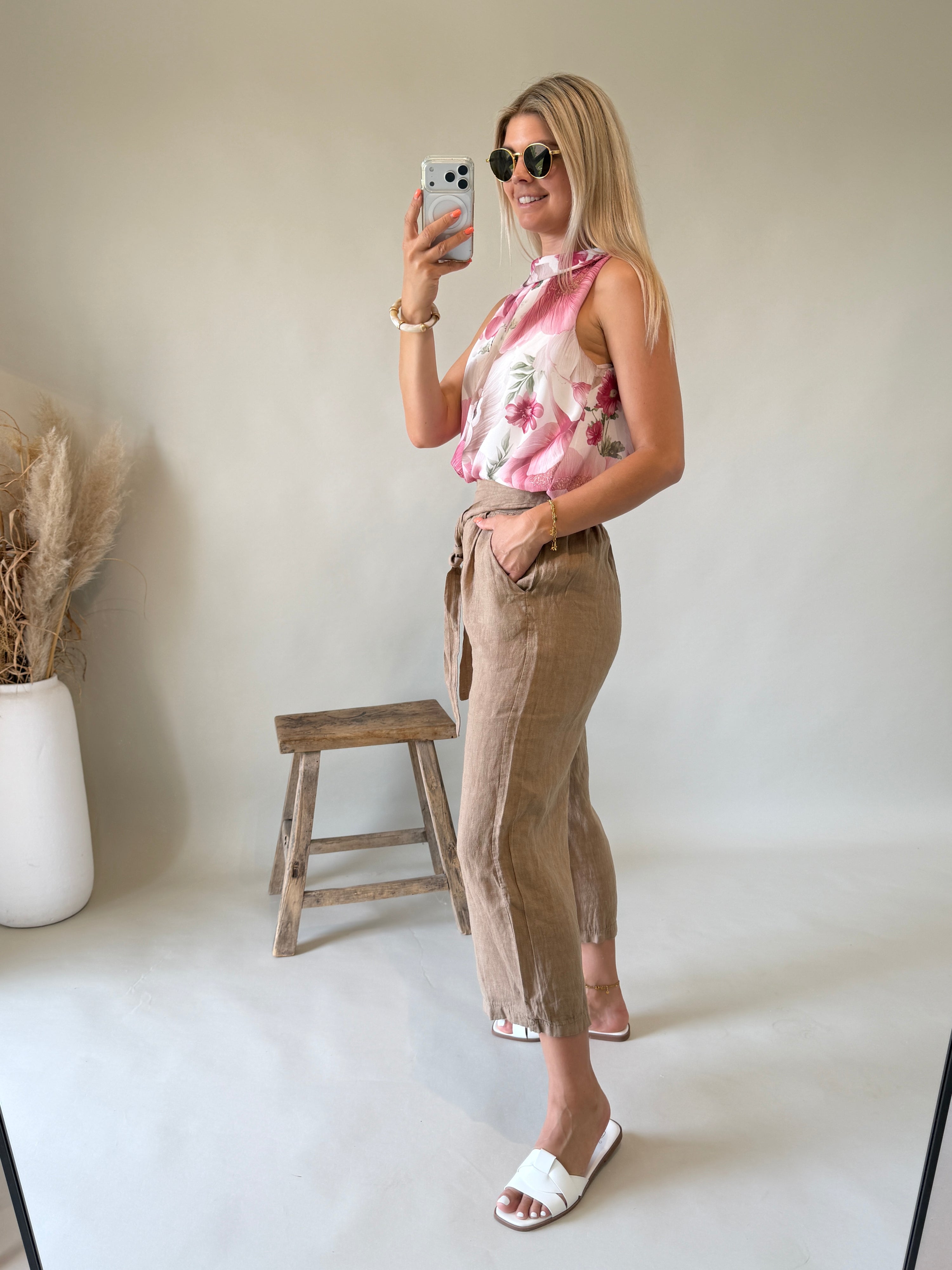 Bluse in Rosa mit Bunten Blumenmuster ( Neckholder )