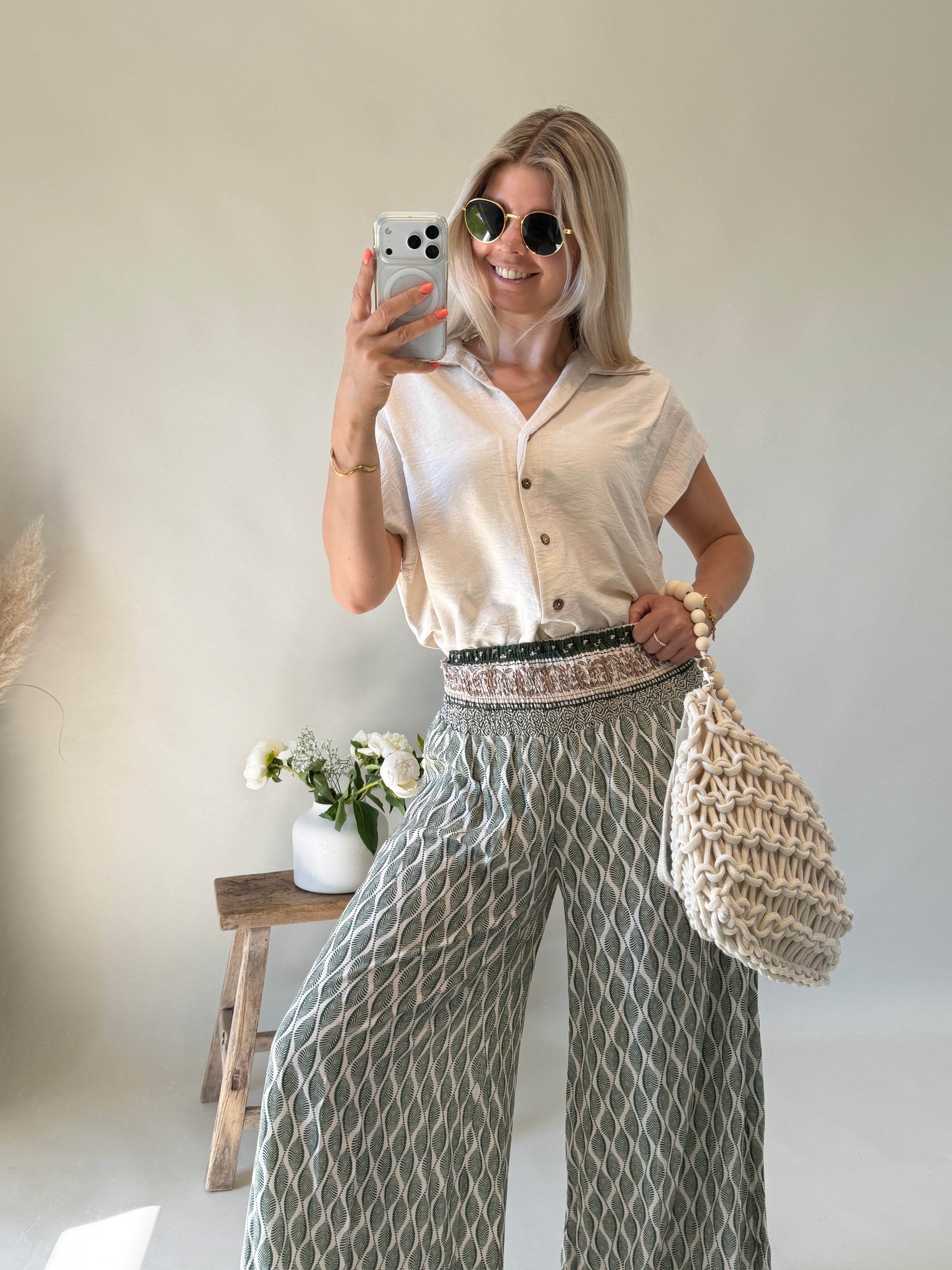 Bluse in Beige ( Kurzarm ) mit Springfalte am Rücken