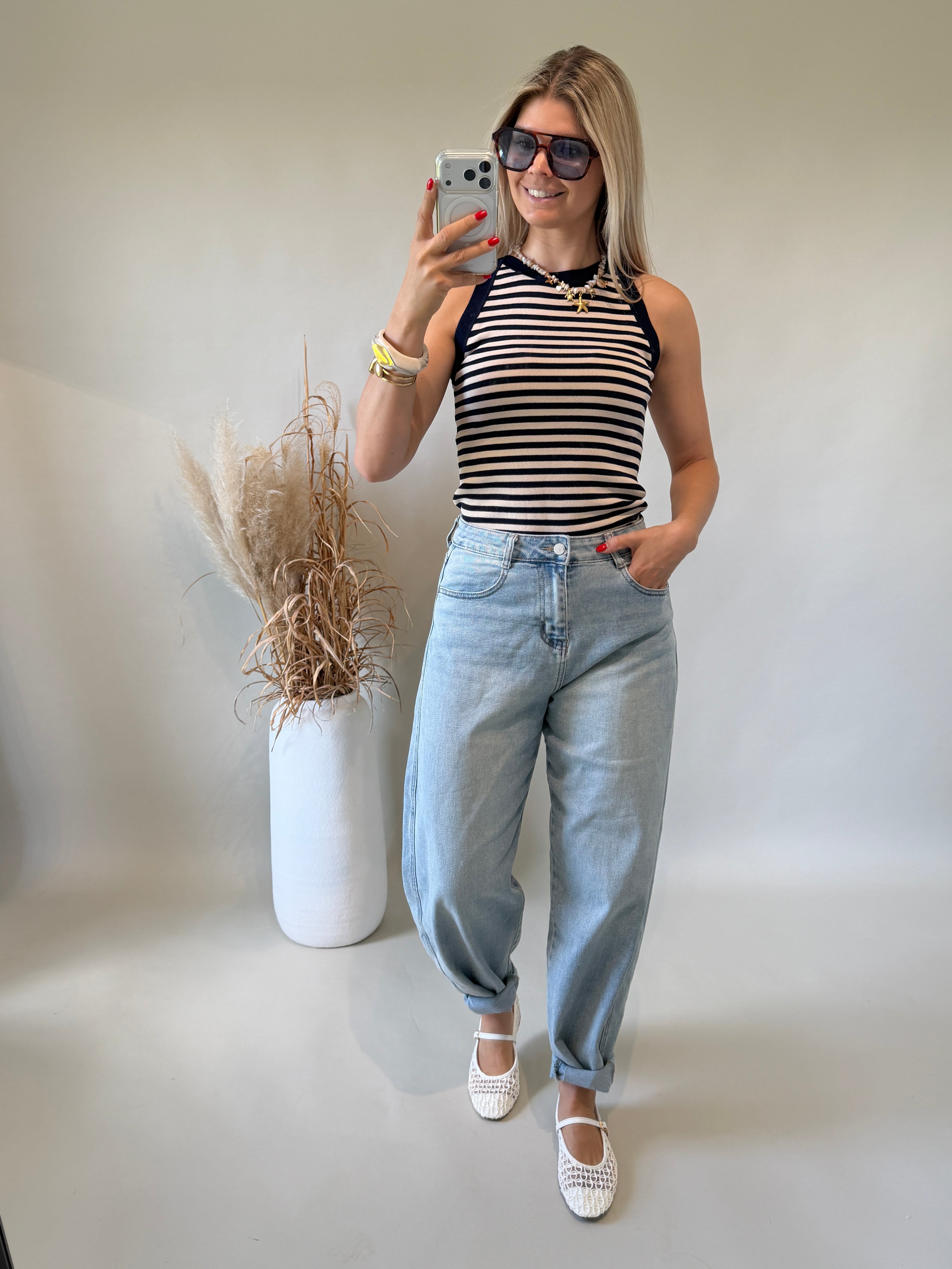 Top in Dunkelblau / Beige gestreift