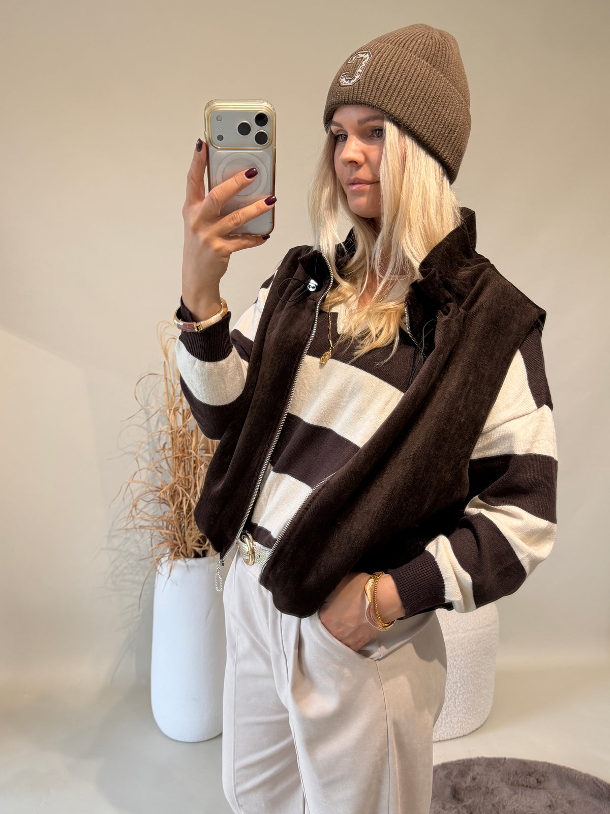 Pullover in Schokobraun / Wollweiß gestreift mit Kragen