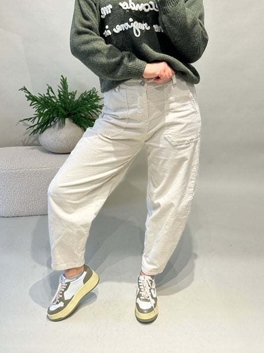 Hose in Sand Ballonhose ( Feincord ) und Gürtel