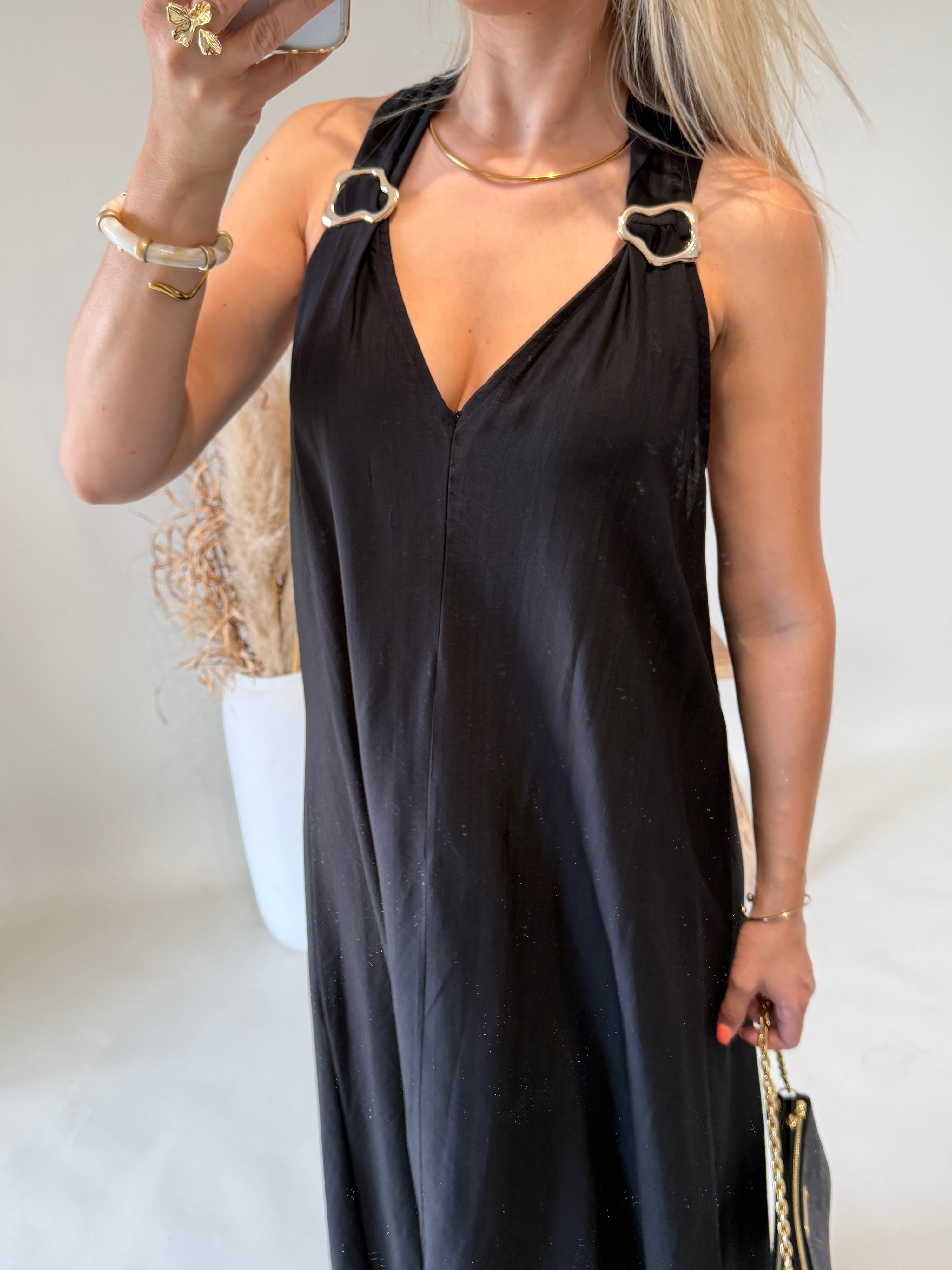 Kleid in Schwarz mit Spangen