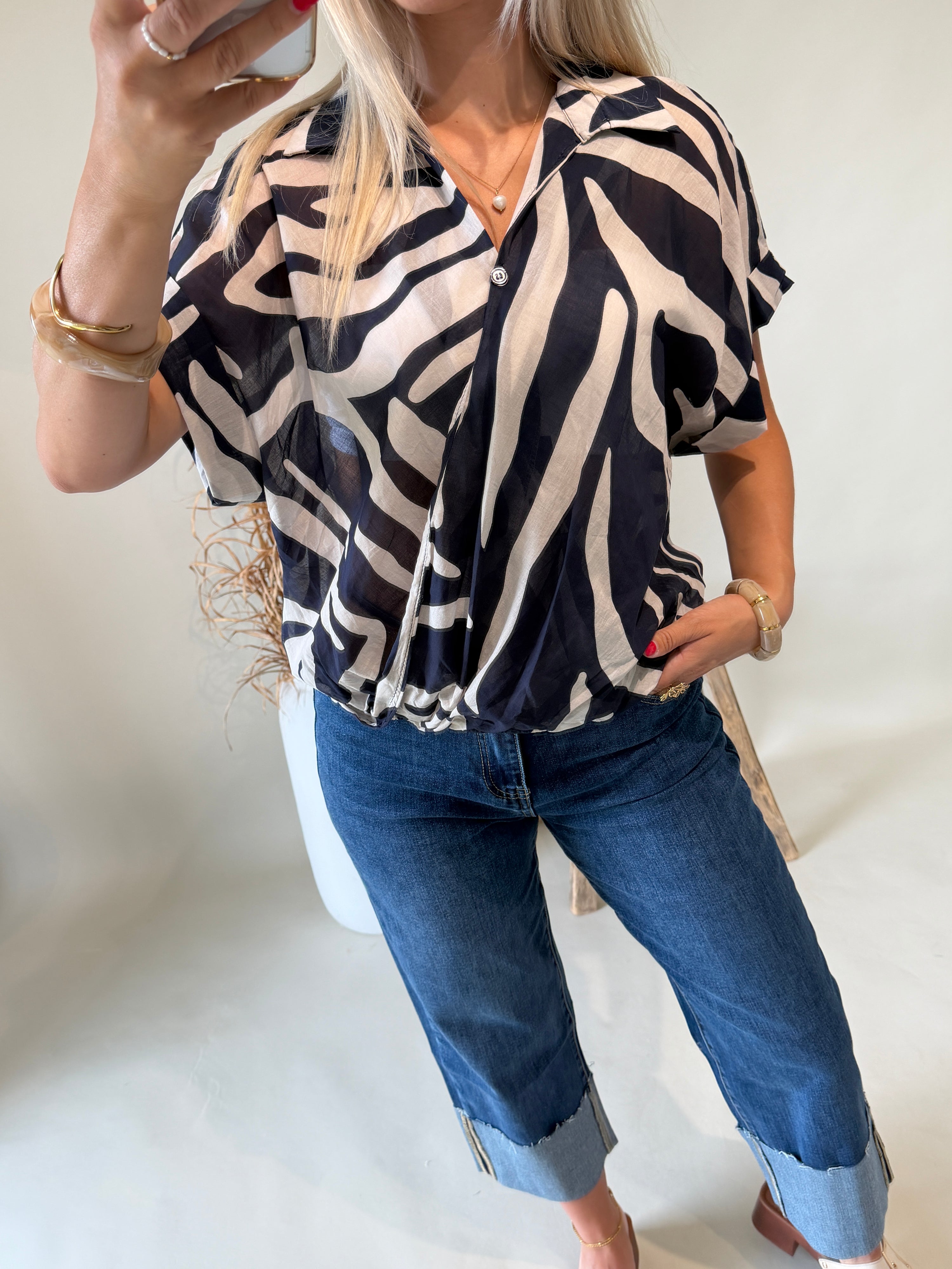 Bluse in Dunkelblau ( Kurzarm )