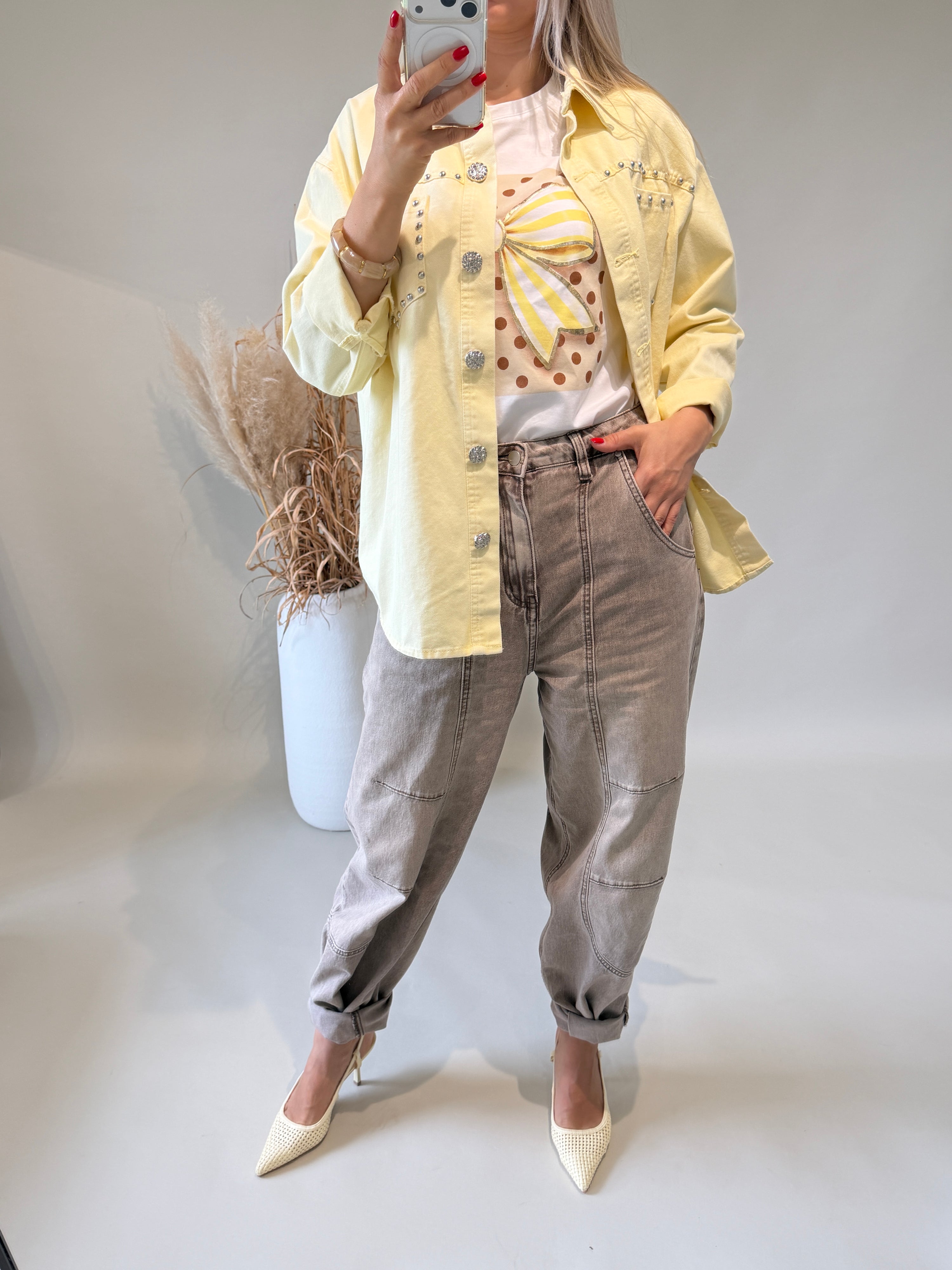 Jacke in Vanillegelb ( Jeanstoff ) mit Nieten