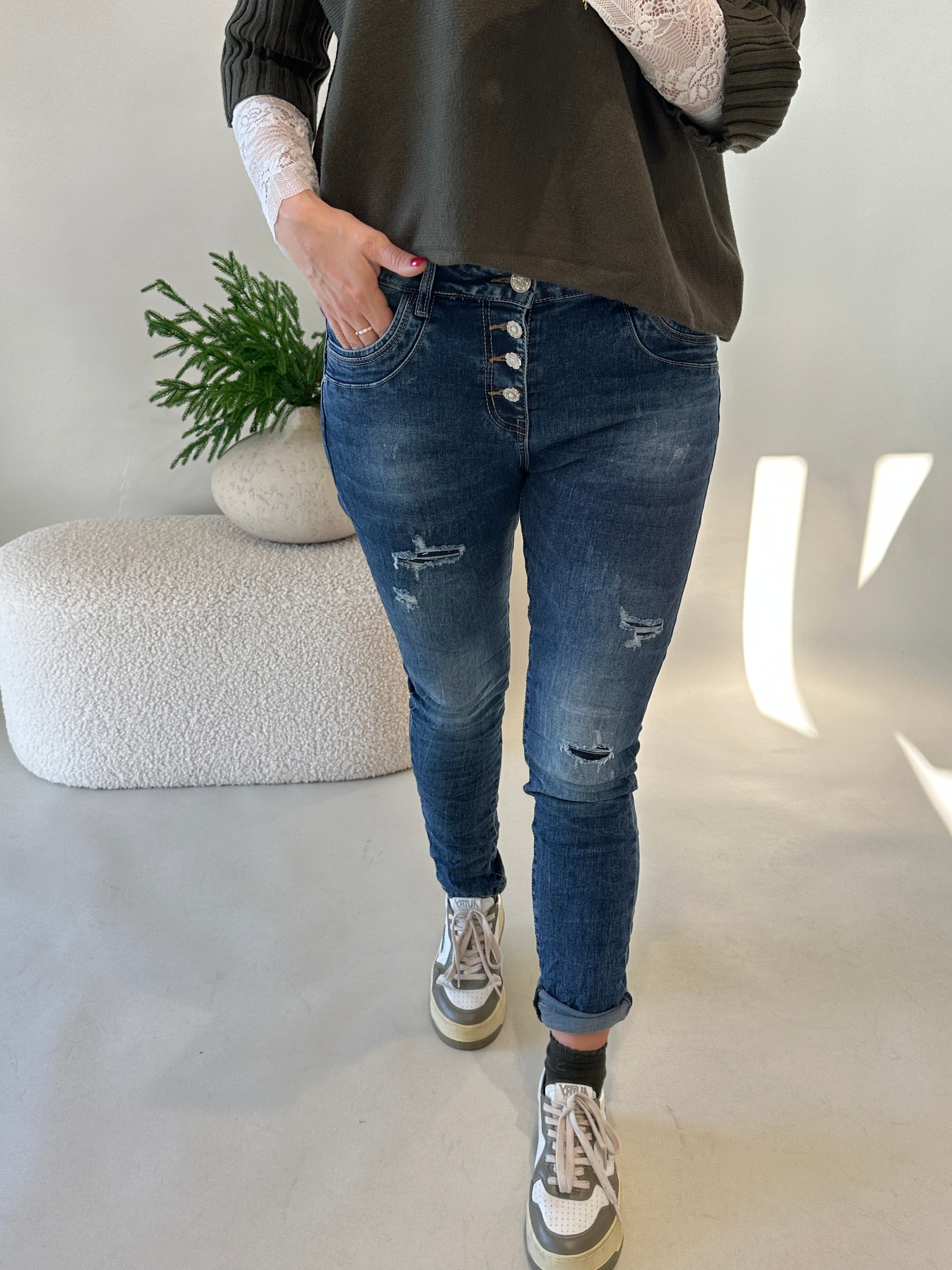 Jeans mit Glitzerknöpfe