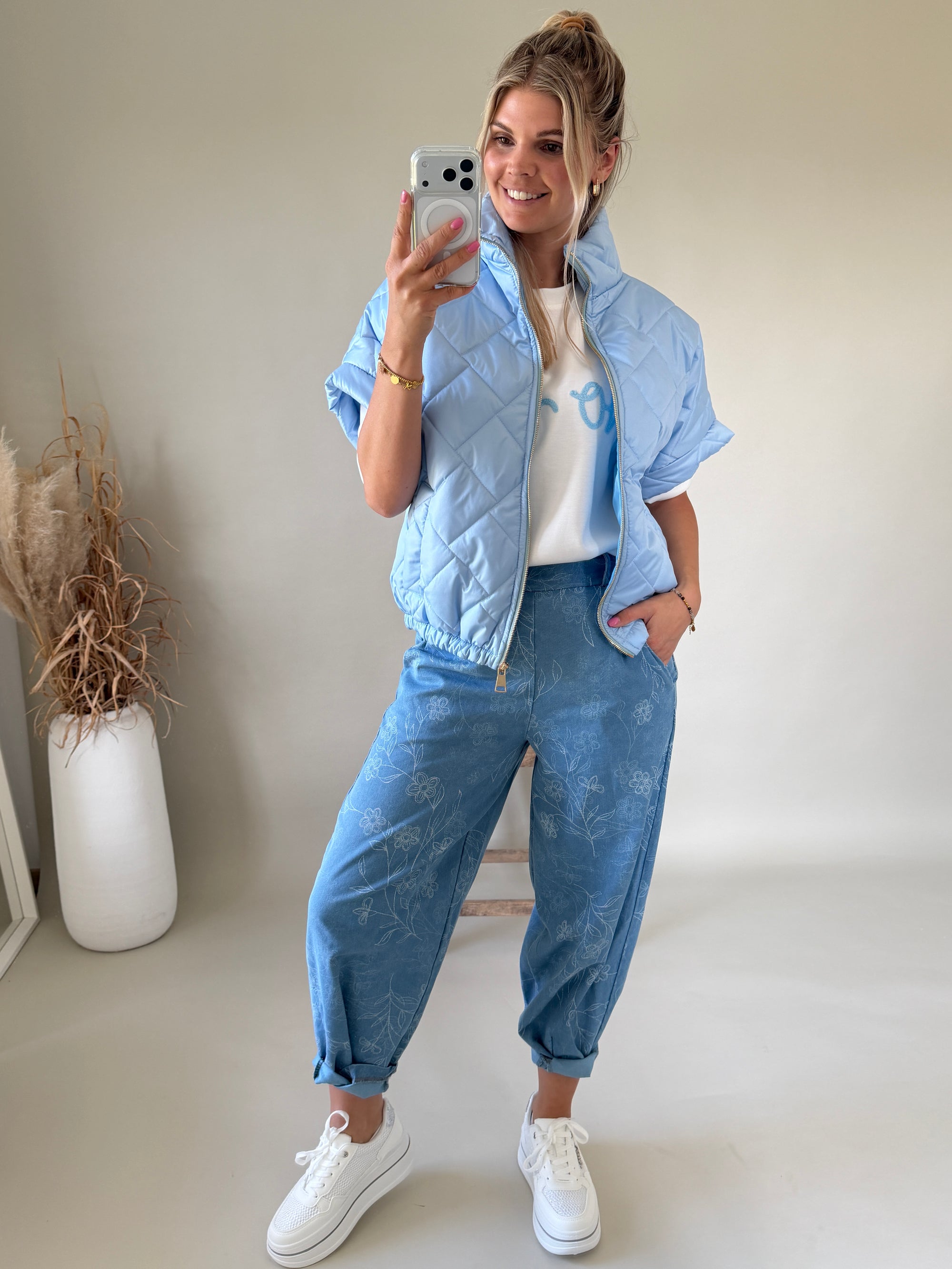 Hose in Blau ( Ballon ) leichter Jeansstoff mit Muster