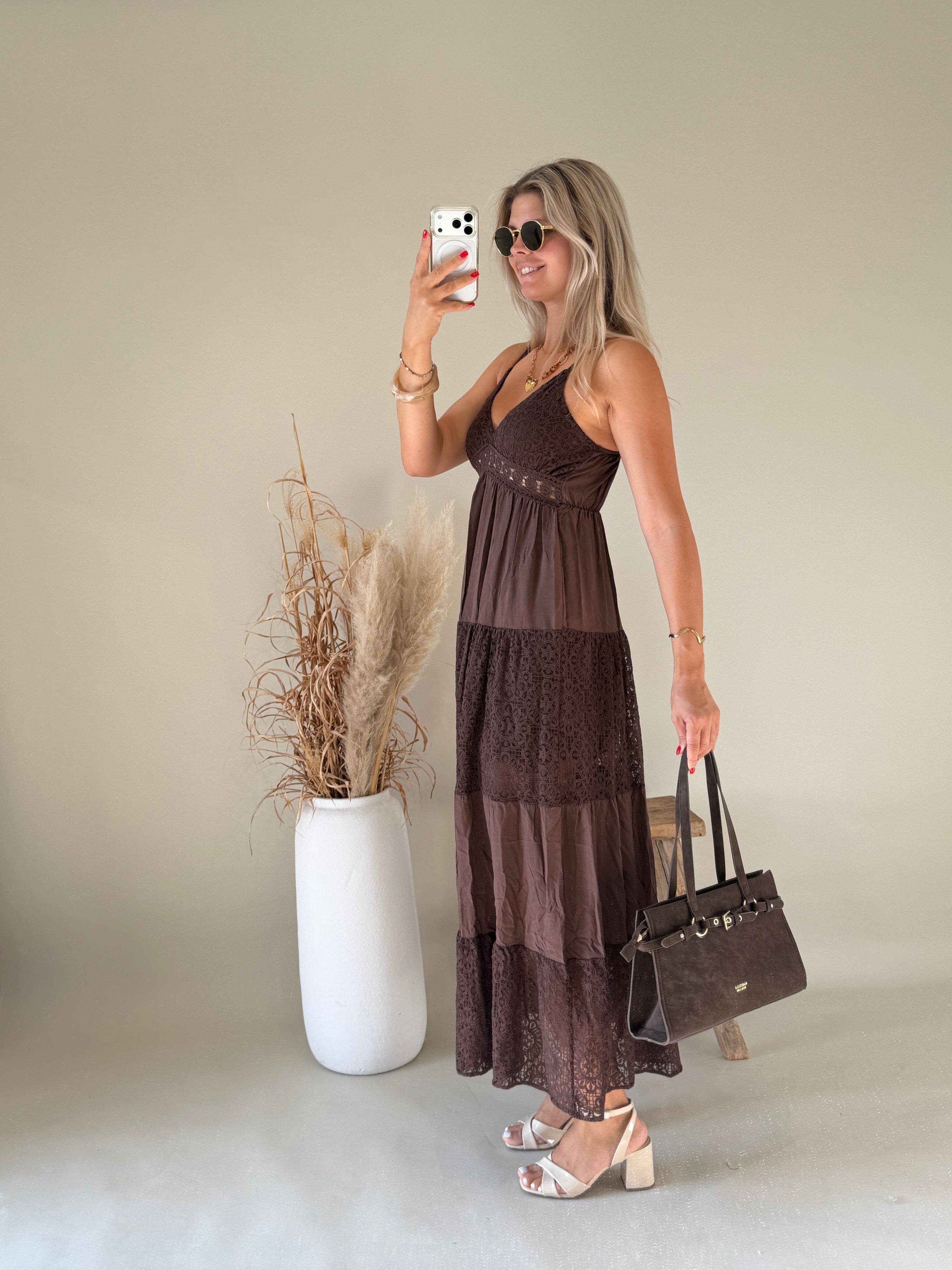 Kleid in Schokobraun mit Bohospitze