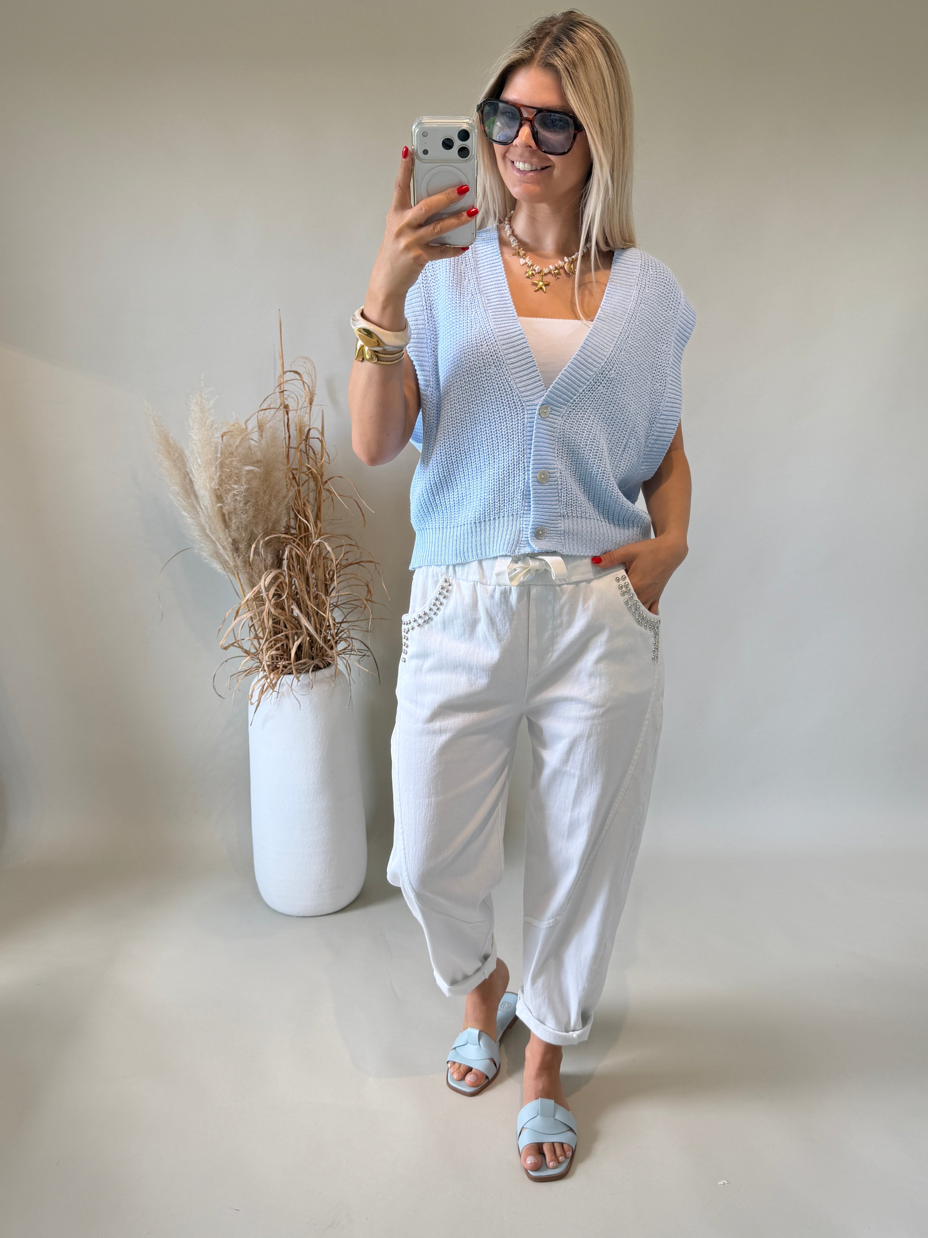 Hose in Weiß ( Ballon ) mit Nieten