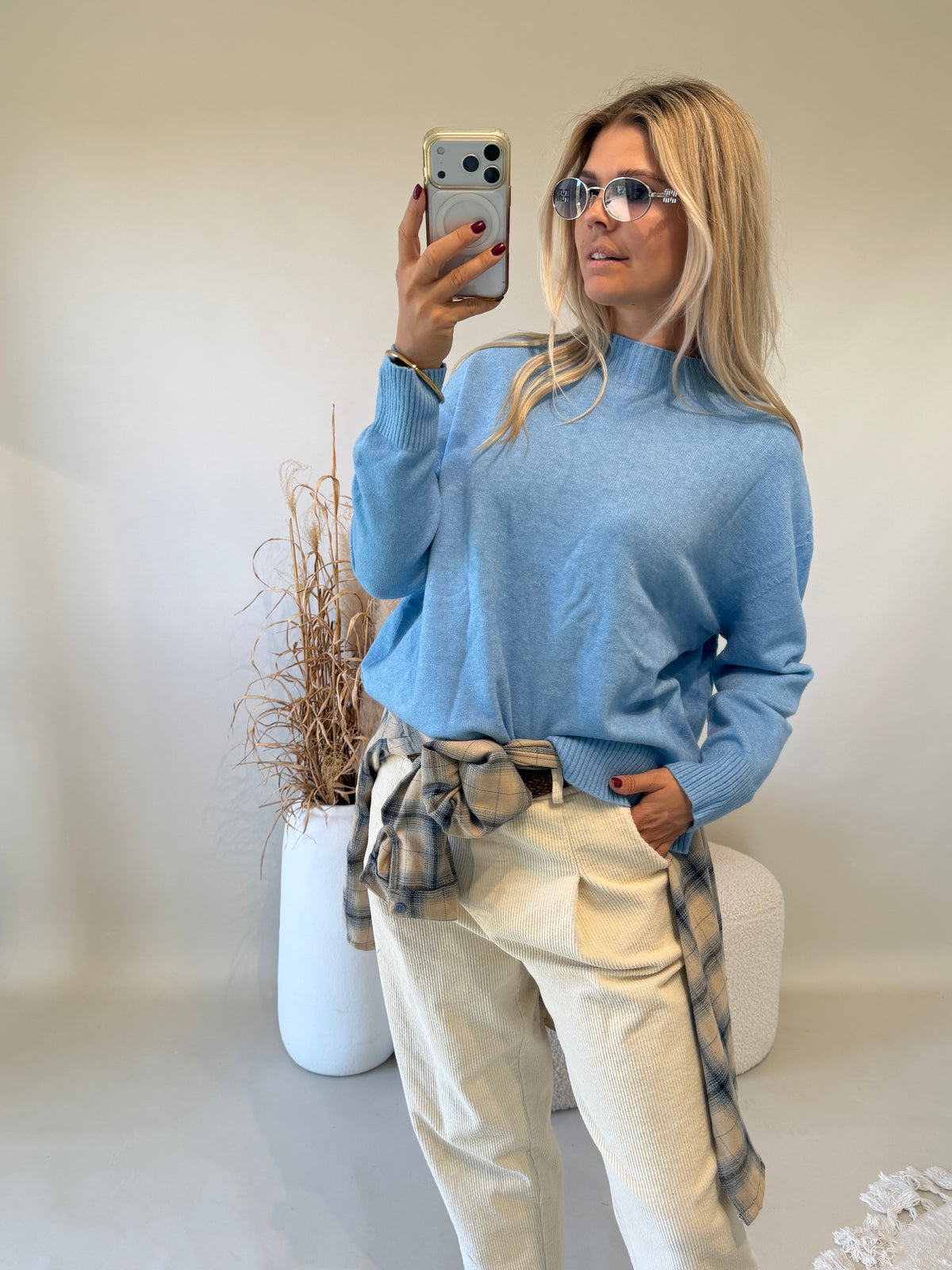 Pullover in Hellblau