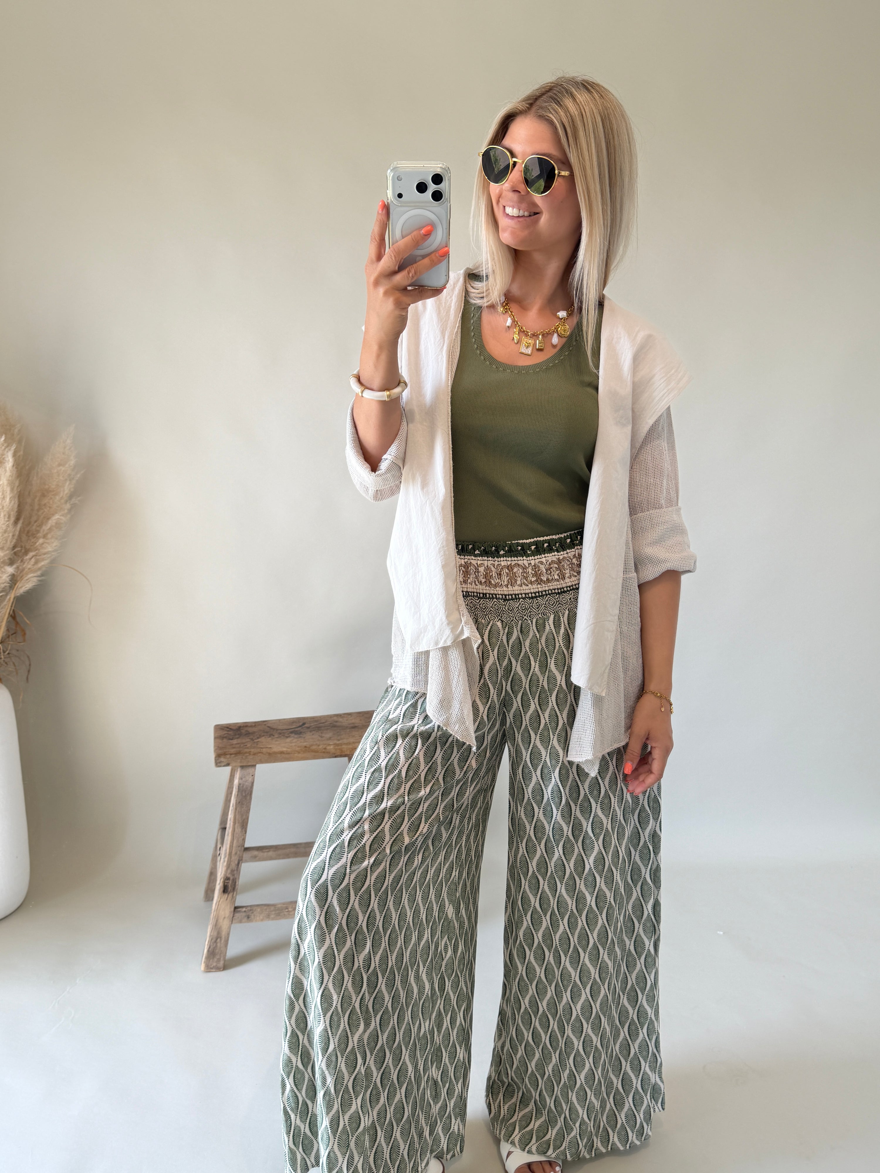 Jacke in Beige in Netz - Optik mit Kapuze