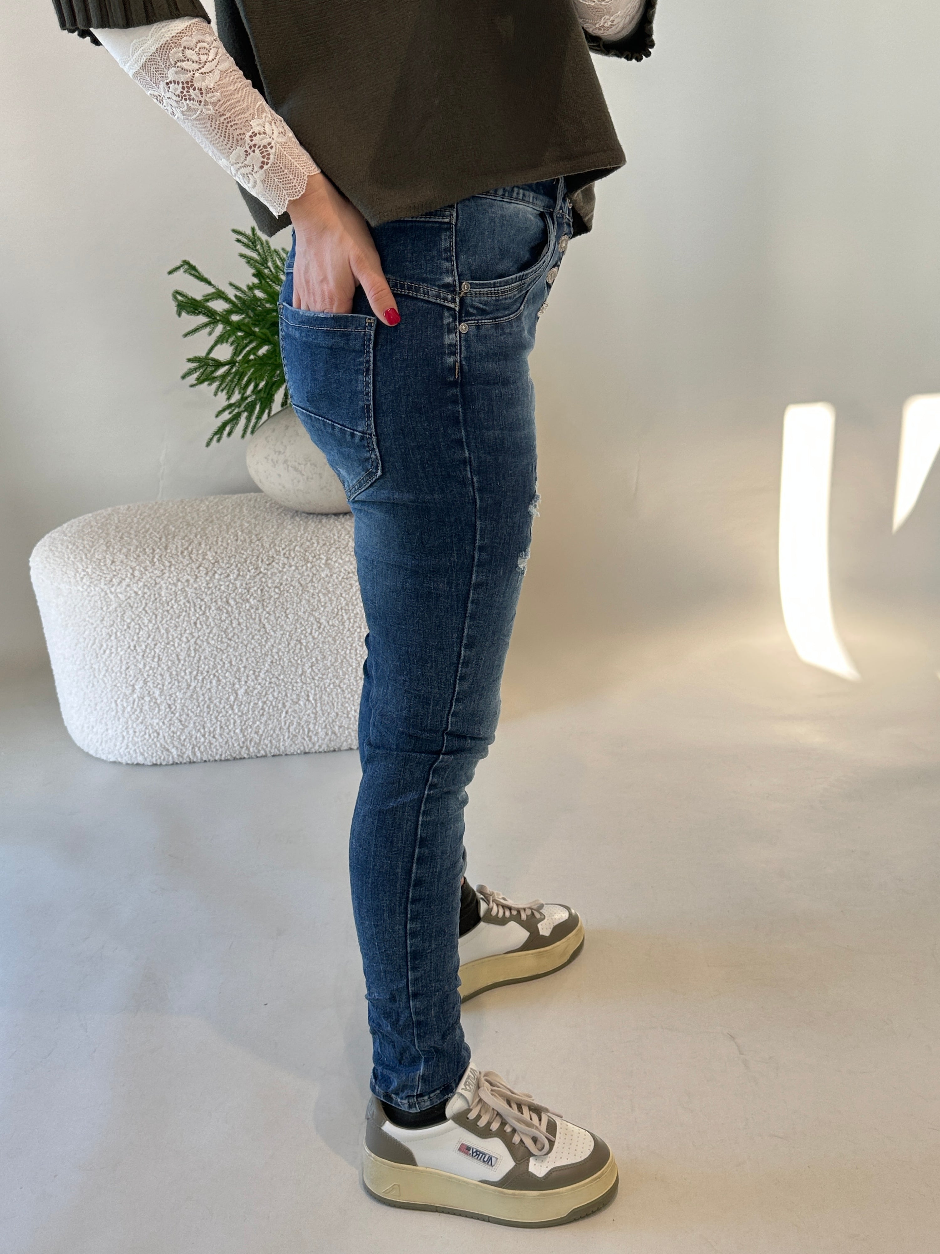 Jeans mit Glitzerknöpfe