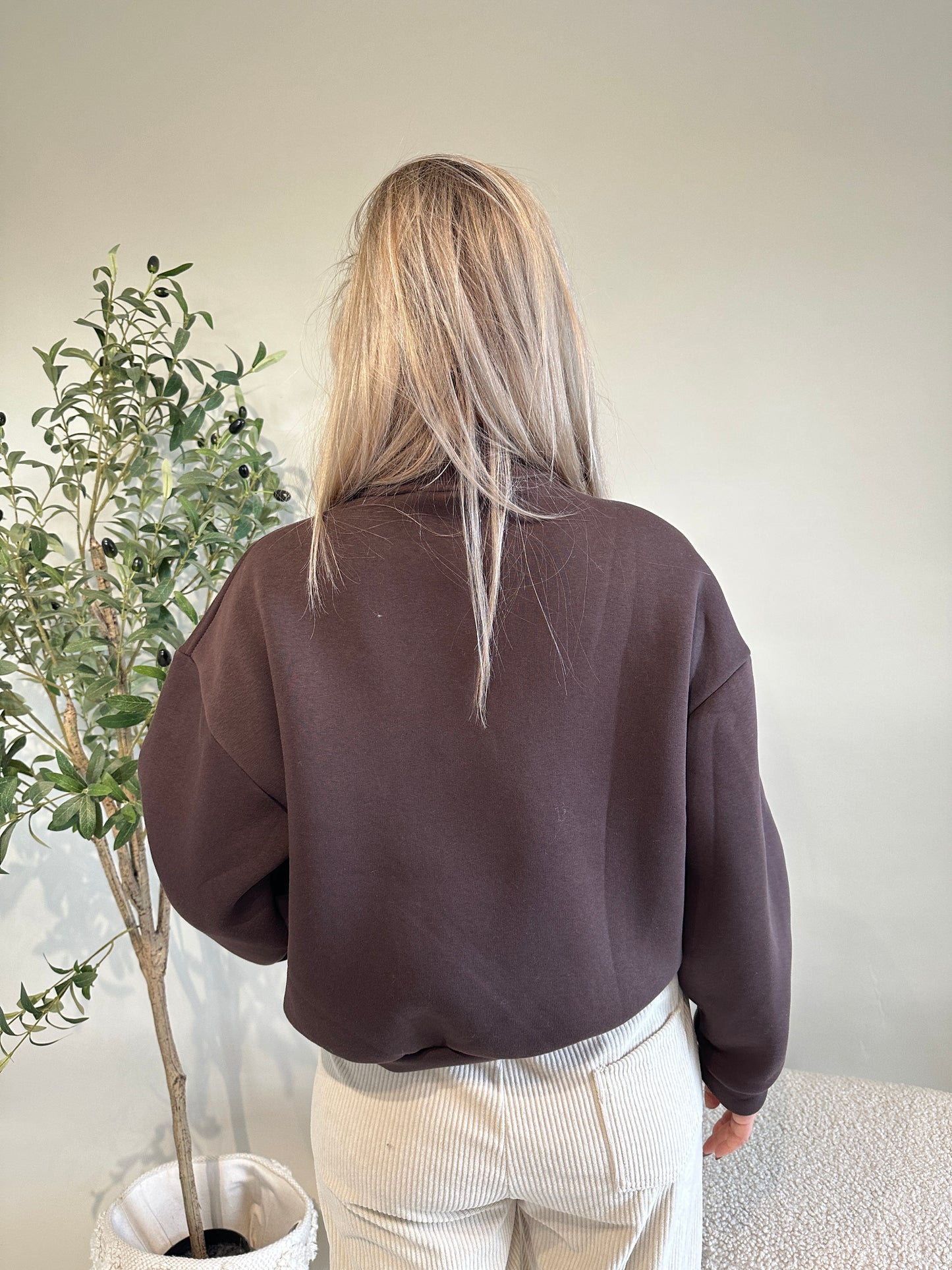 pullover in schokobraun mit reißverschluß vorne (new york)