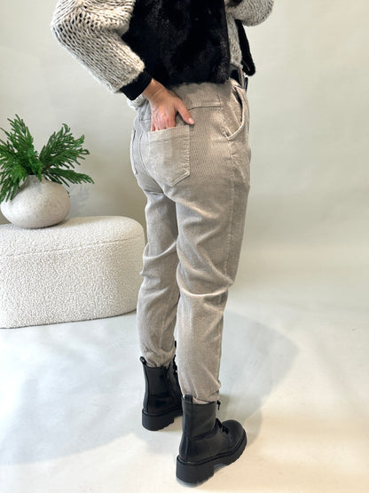 Hose in Sand mit Gürtel ( Cord )