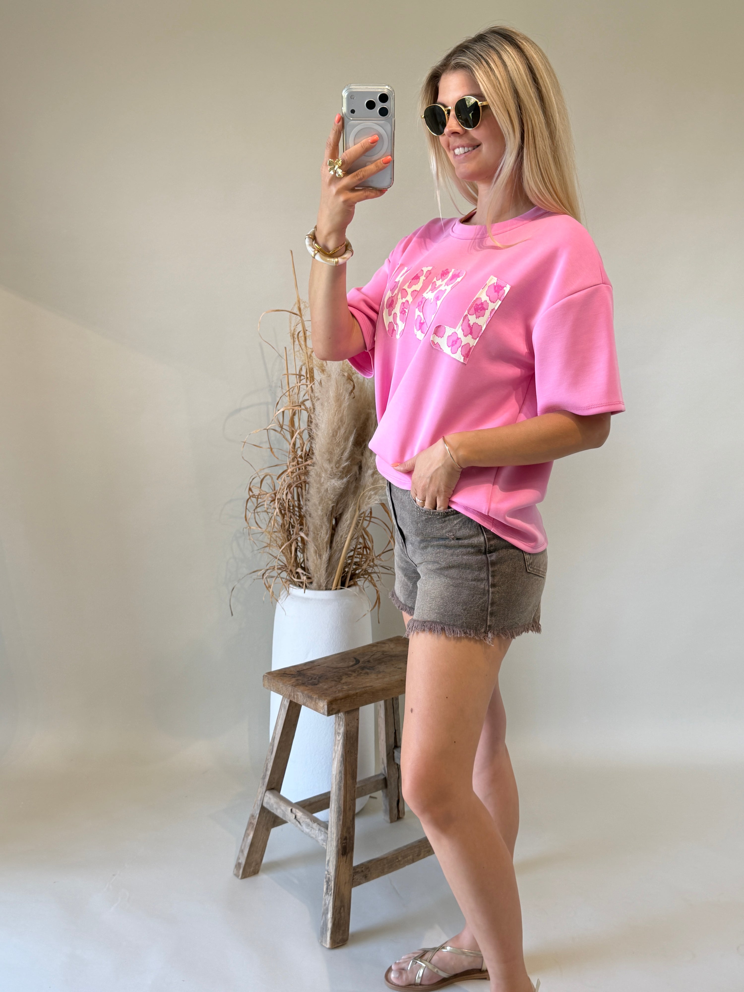T-Shirt in Pink mit Love Aufdruck