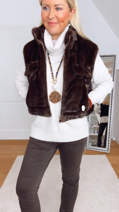 Felljacke in Schokobraun ärmellos