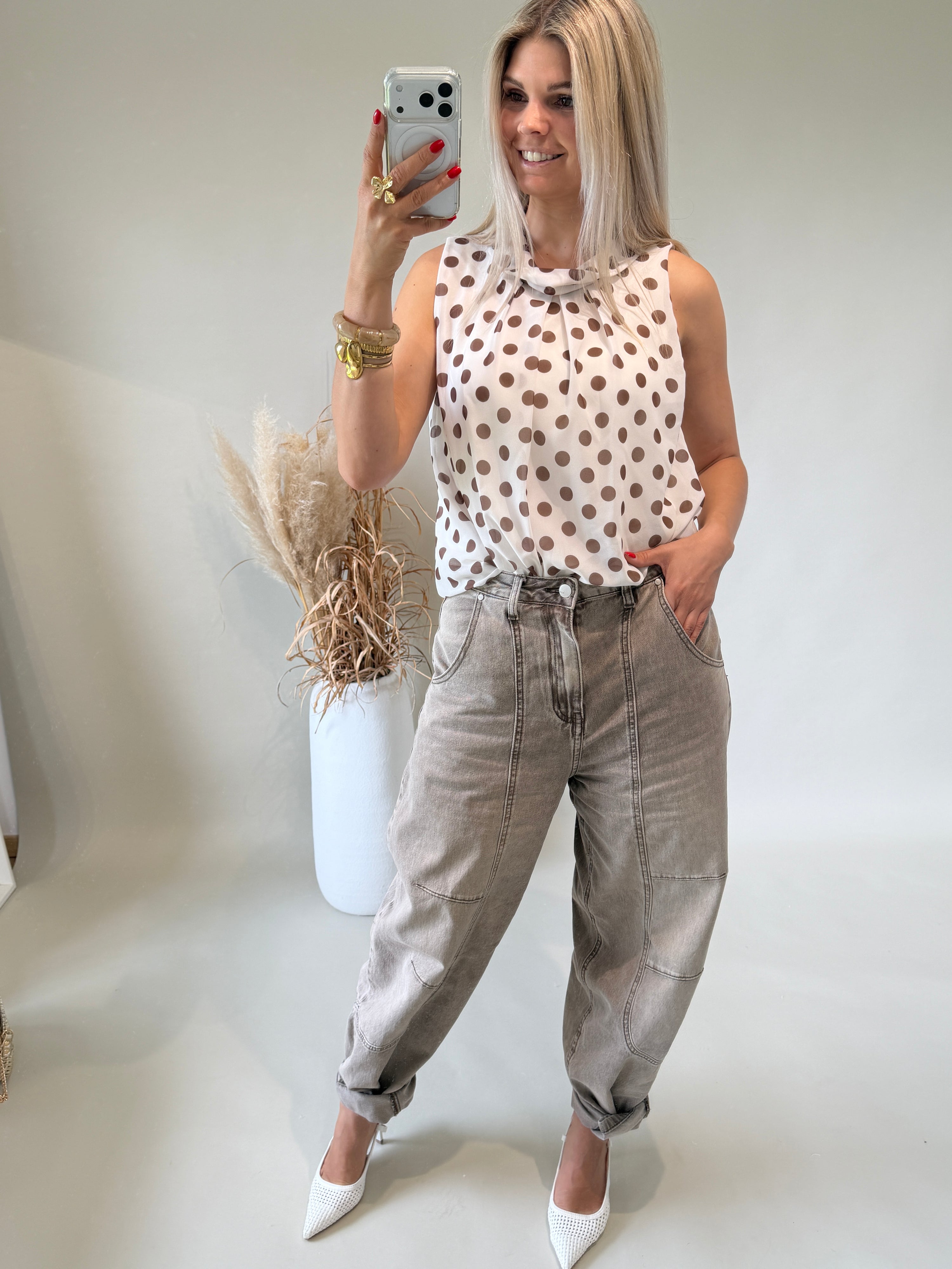 Bluse in Wollweiß mit Schokobraunen Punkten