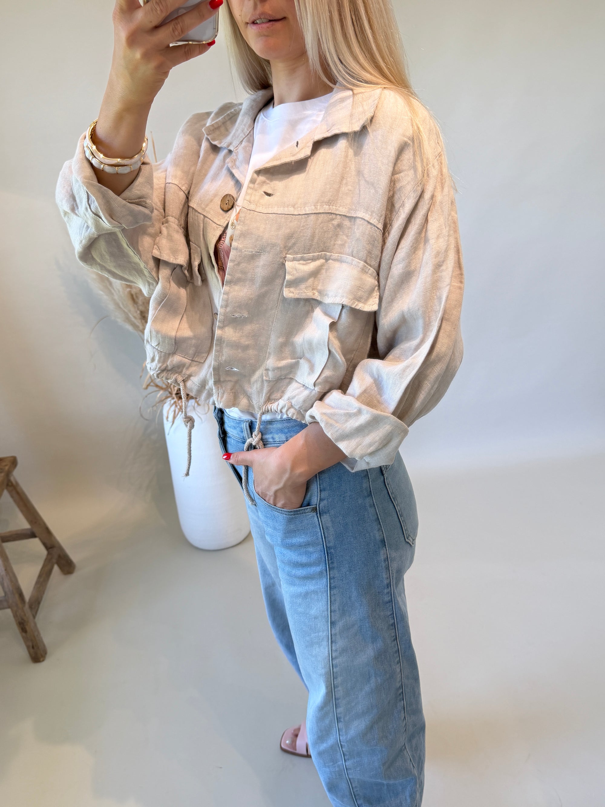 Jacke in Beige mit Brusttasche