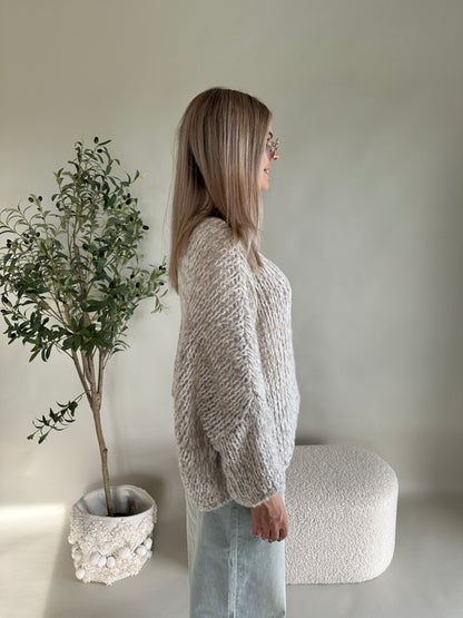 Pullover in Beige/Wollweiß (Lochmuster)