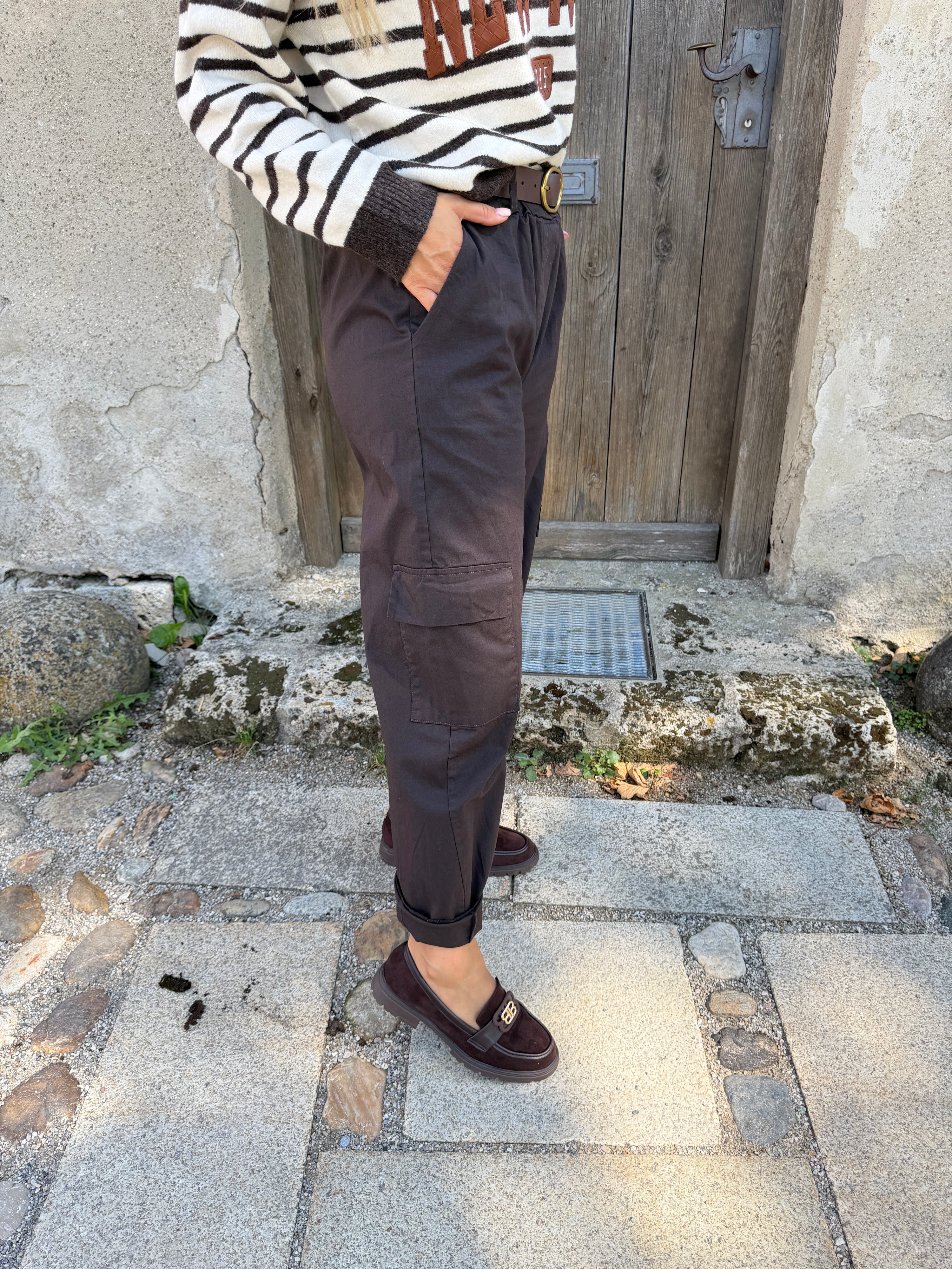 Hose in Schokobraun mit Cargotaschen ( Ballon )