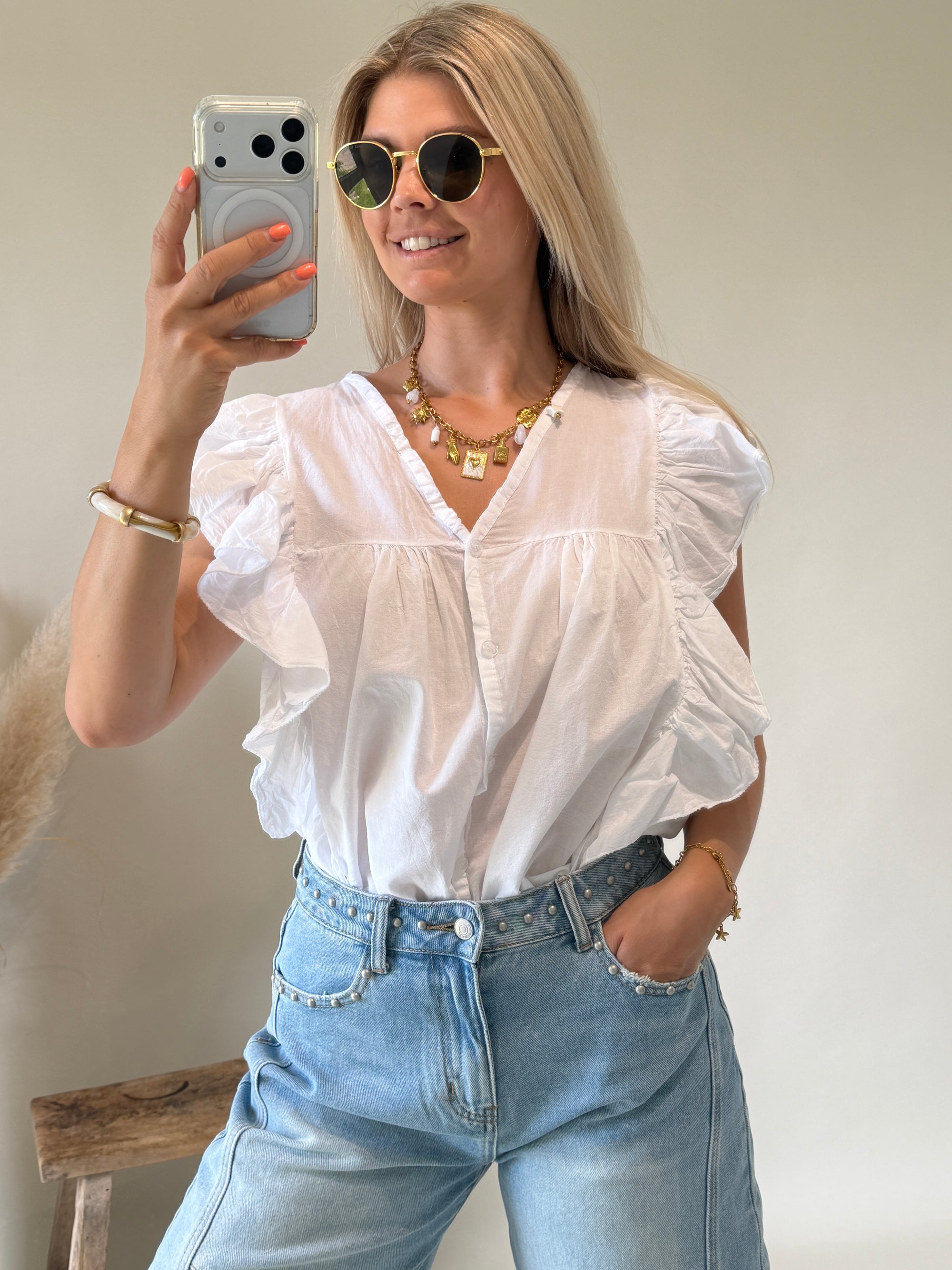 Bluse in Weiß mit Rüschen