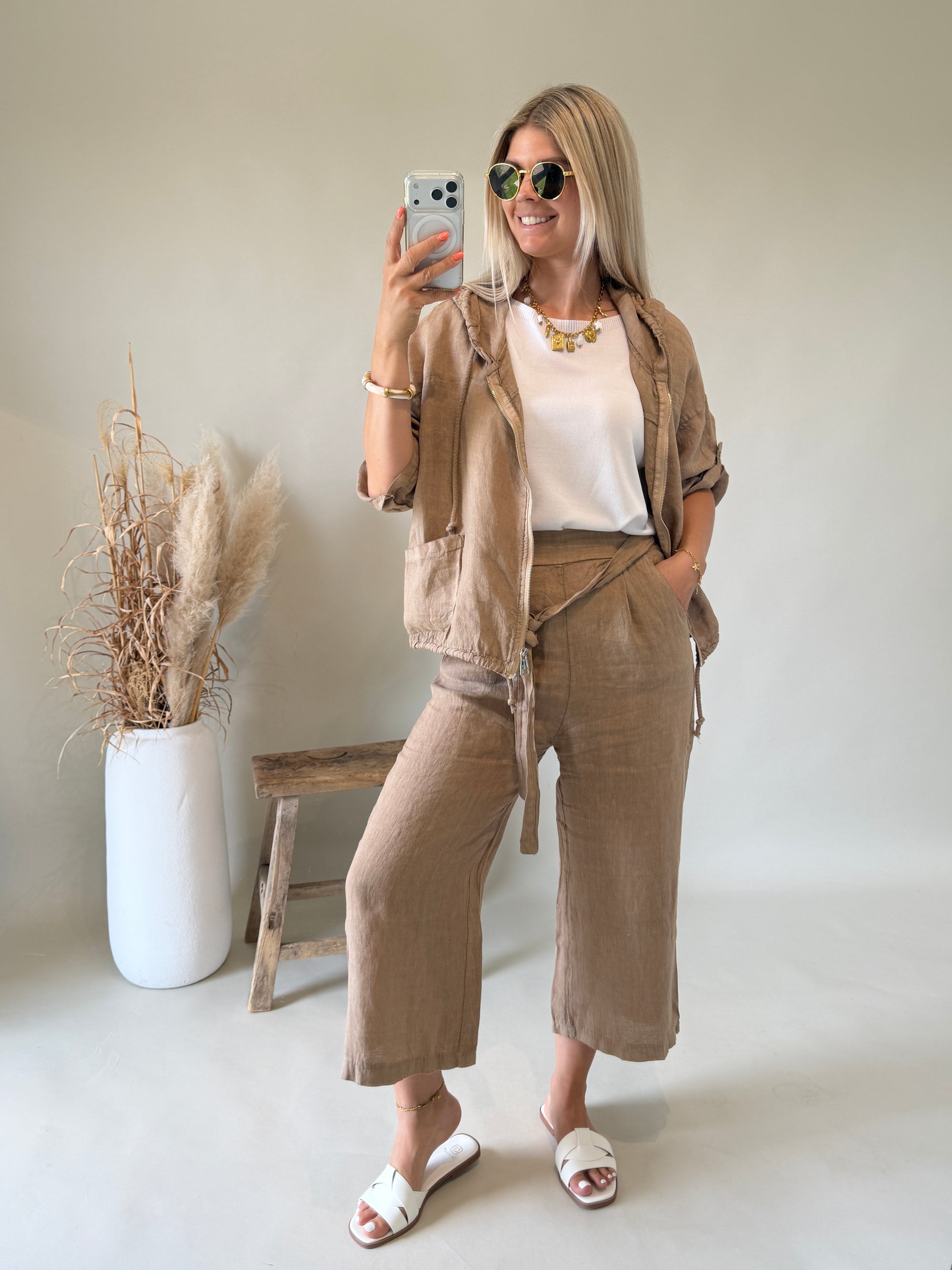 Jacke in Zimt mit Kapuze