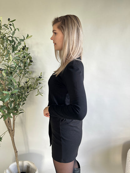 Shirt in Schwarz mit Rollkragen