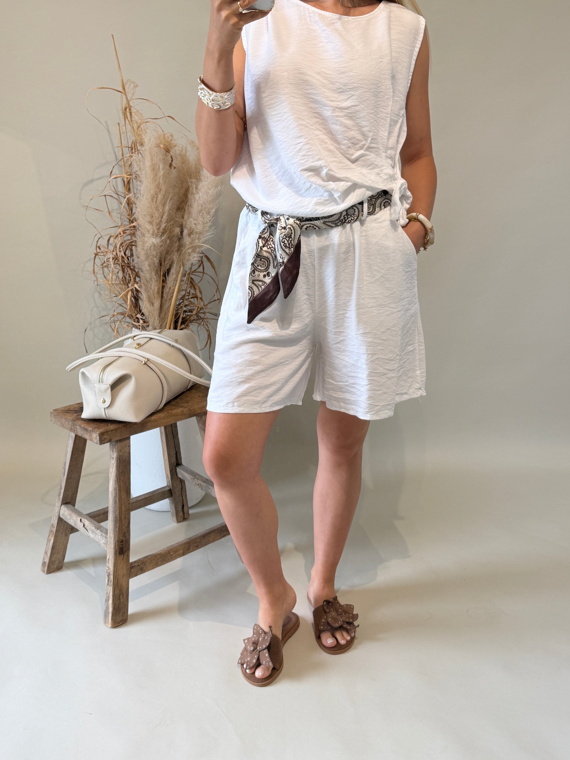Hose in Wollweiß ( Short mit Tuch )