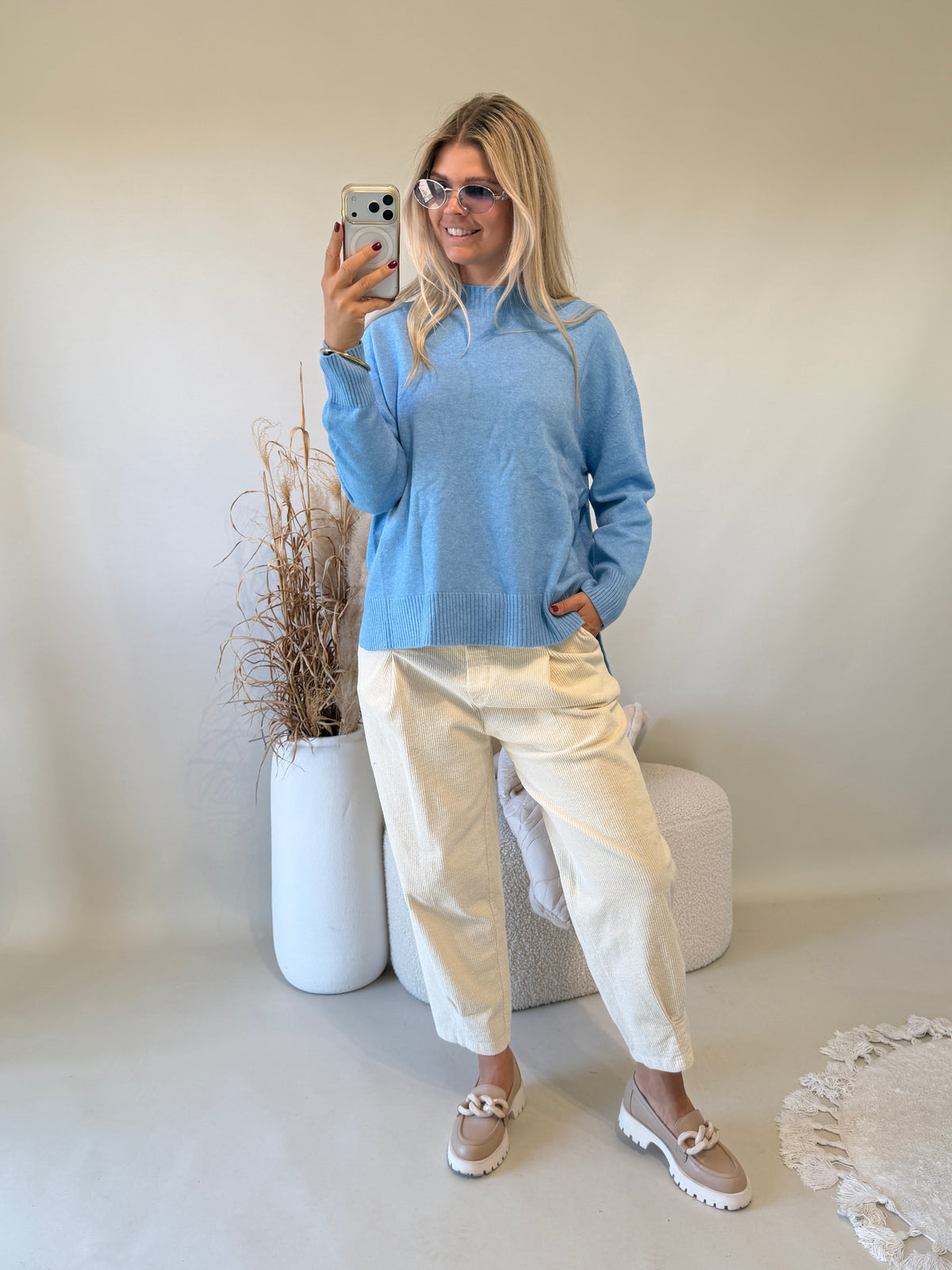 Pullover in Hellblau