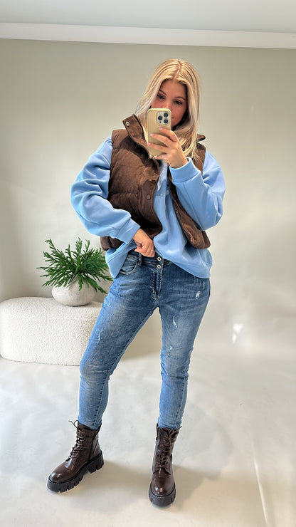 Jeans mit Gummizug hinten