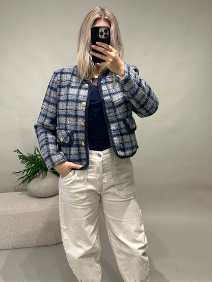 Jacke in Blau/Wollweiß/Schokobraun (Boucle) kariert mit Goldenen Knöpfen