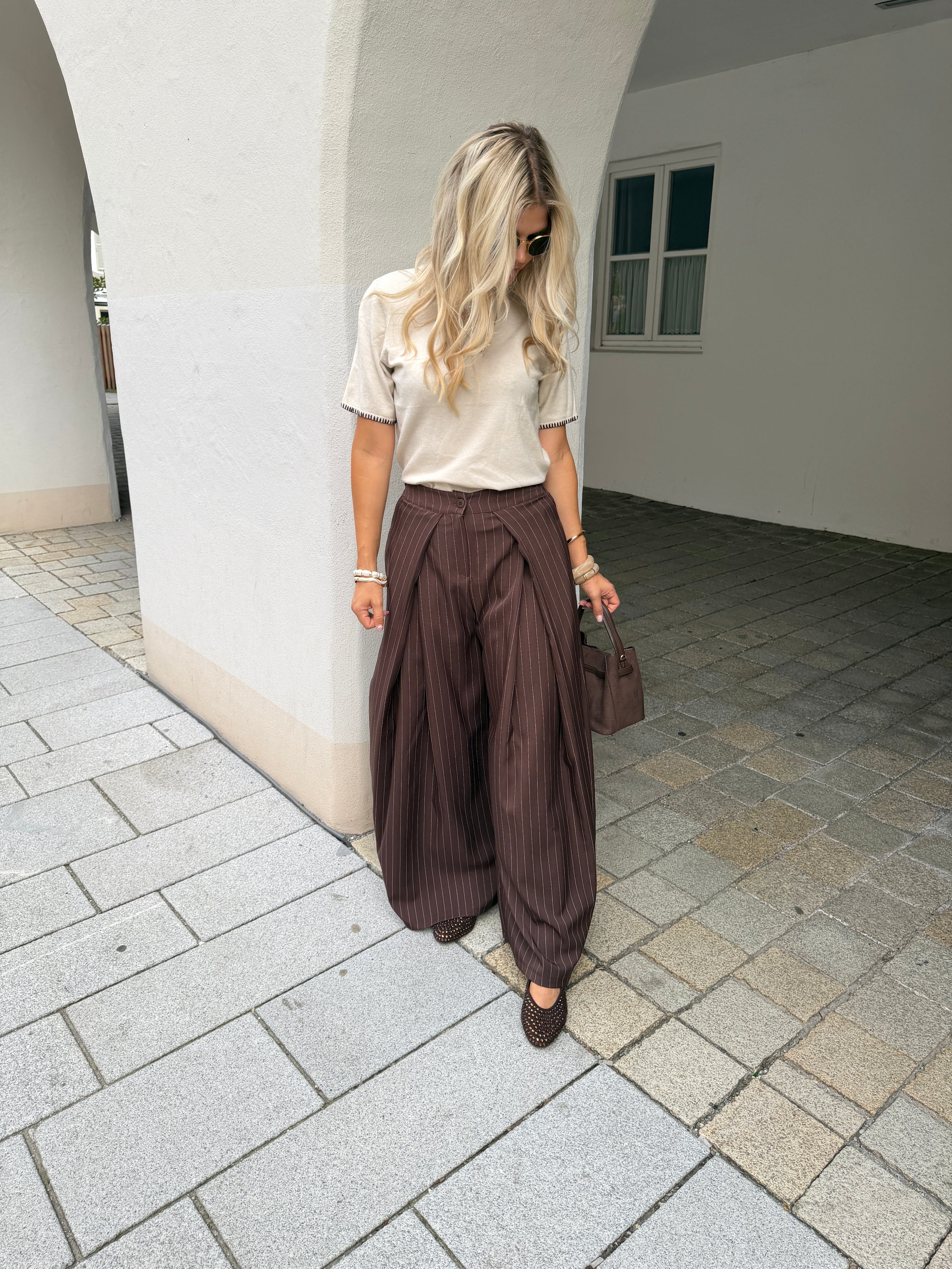 Hose in Schokobraun mit Nadelstreifen