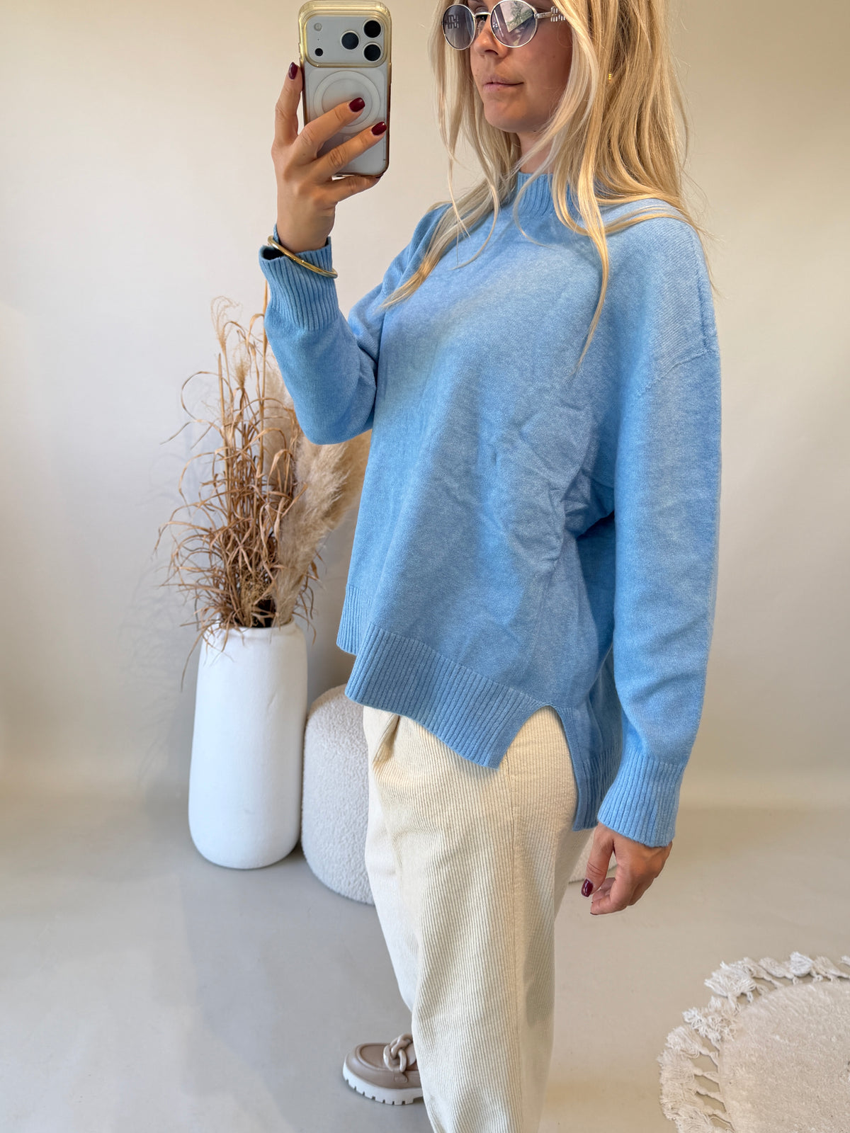 Pullover in Hellblau